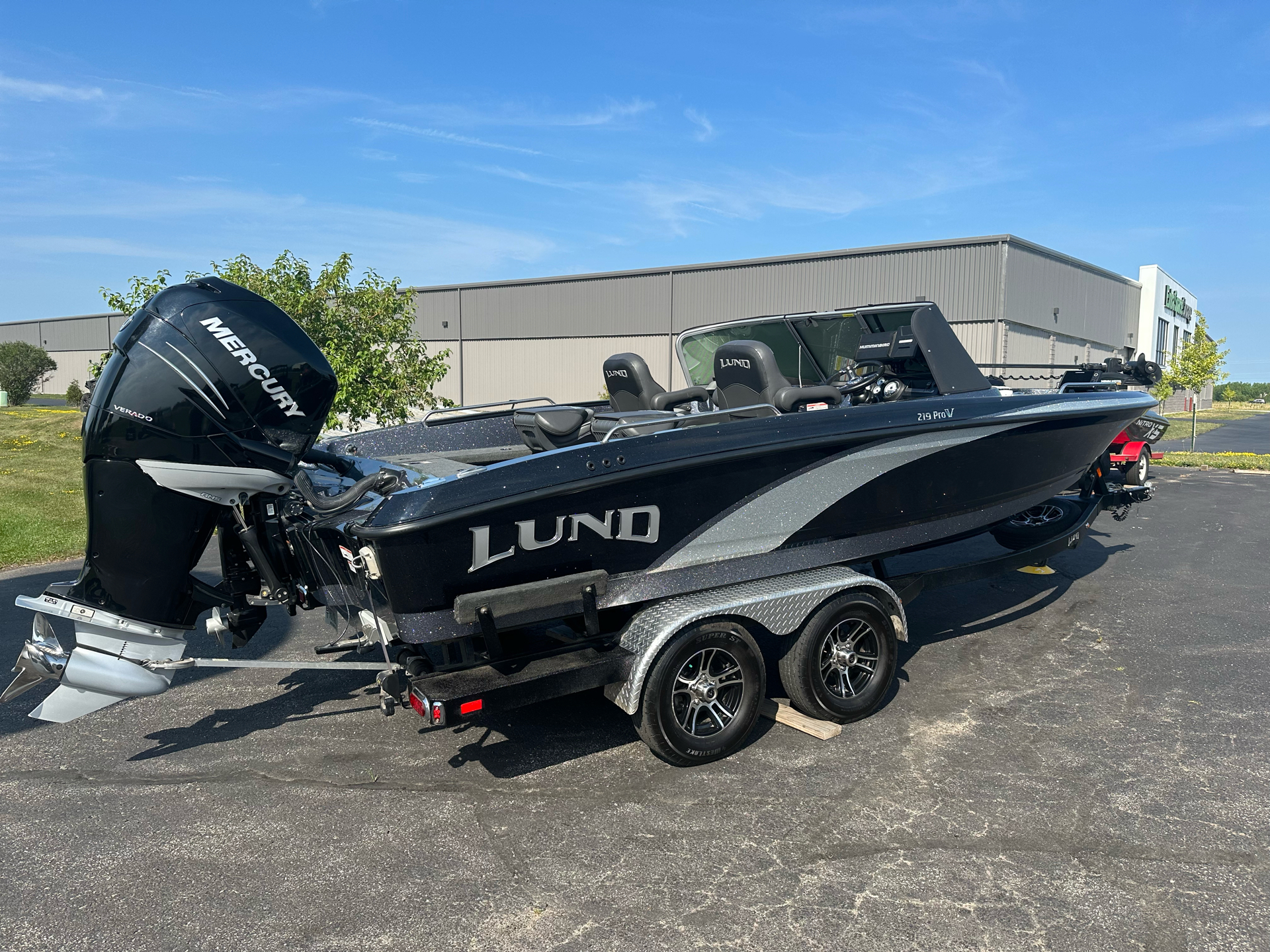 2019 Lund 219 Pro-V GL in Appleton, Wisconsin - Photo 2