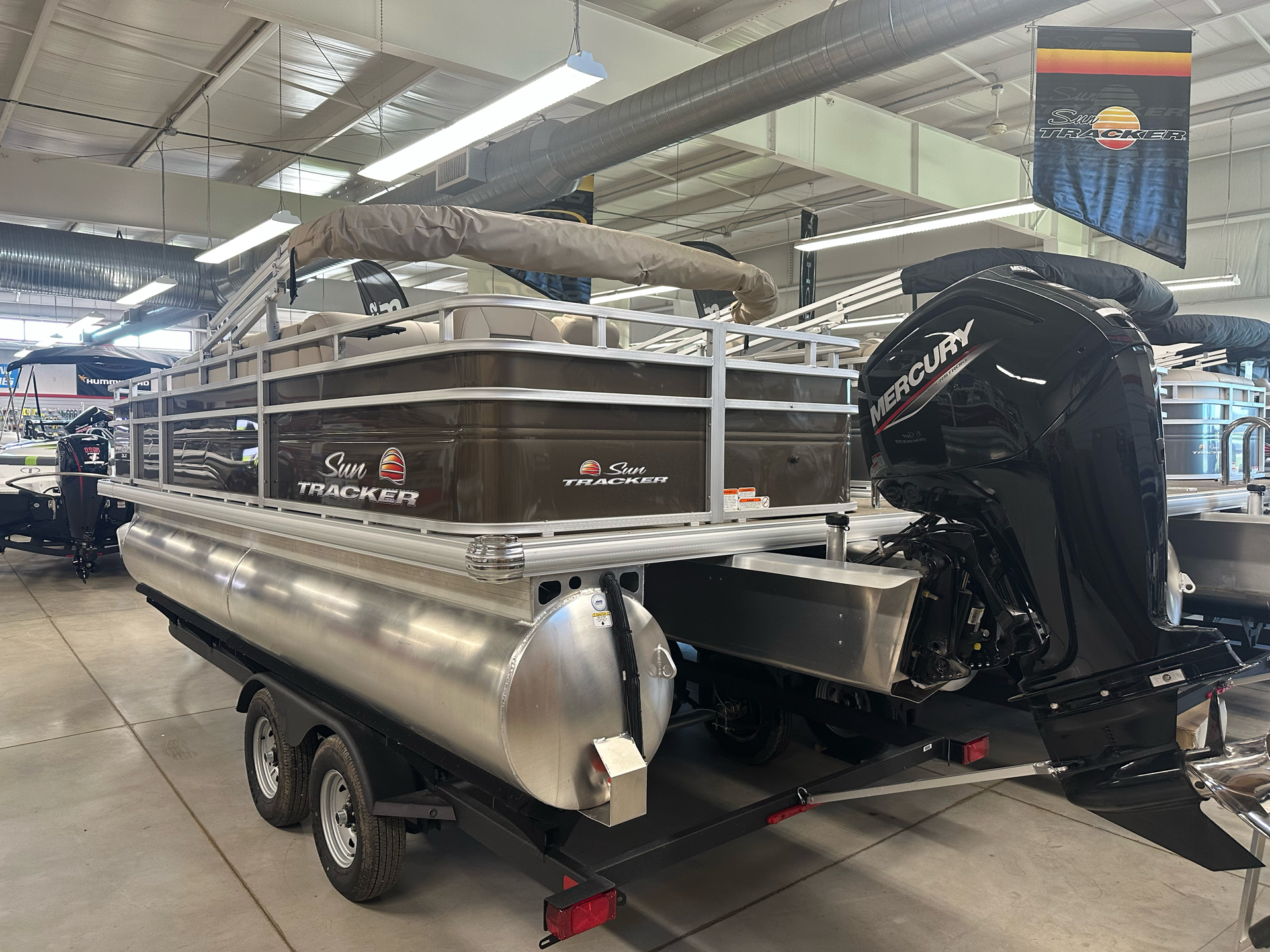 2024 Sun Tracker SportFish 20 DLX in Appleton, Wisconsin - Photo 3