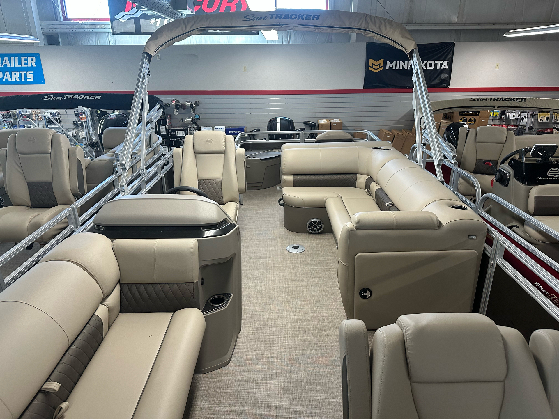 2024 Sun Tracker SportFish 20 DLX in Appleton, Wisconsin - Photo 6