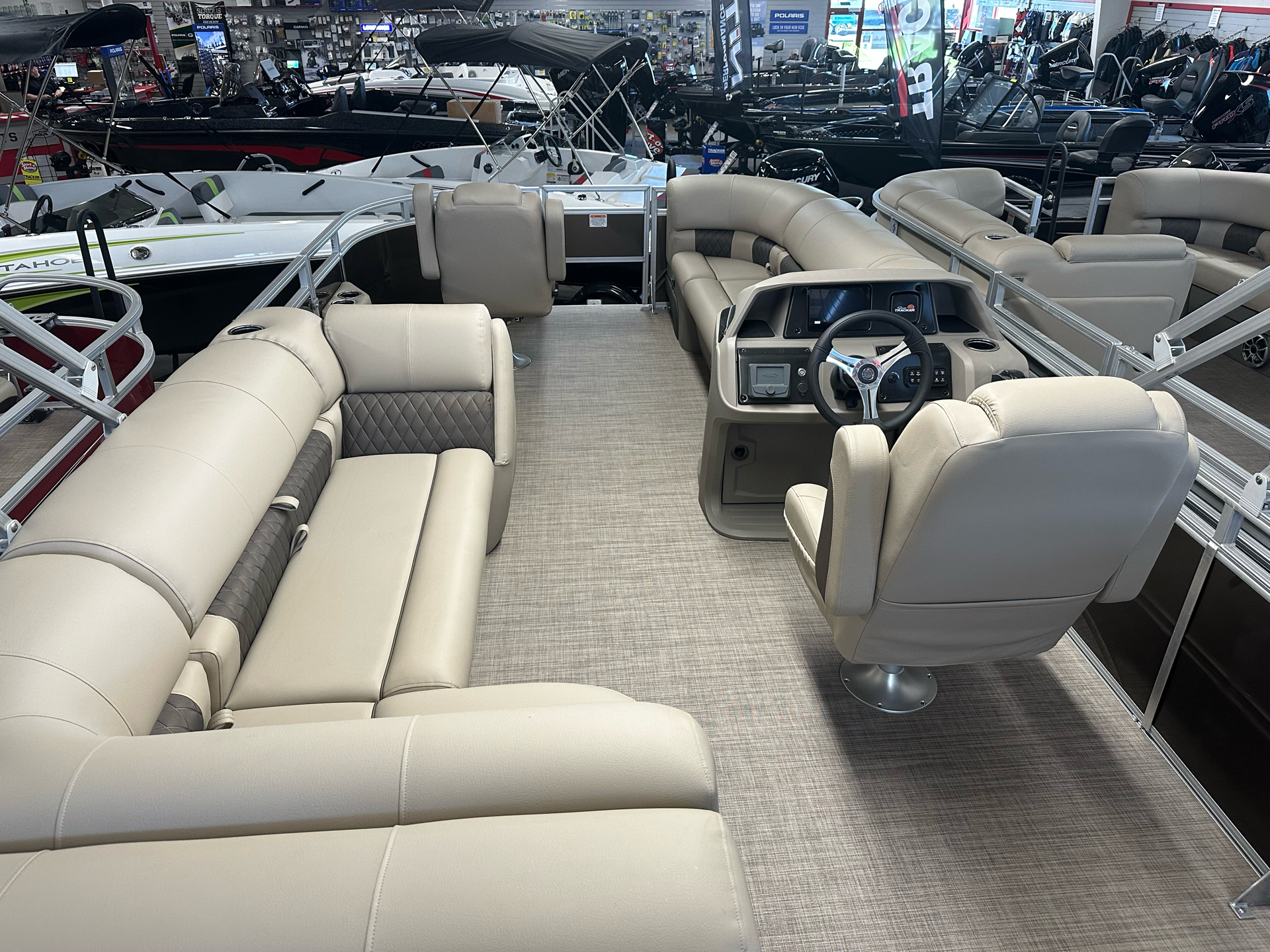 2024 Sun Tracker SportFish 20 DLX in Appleton, Wisconsin - Photo 8