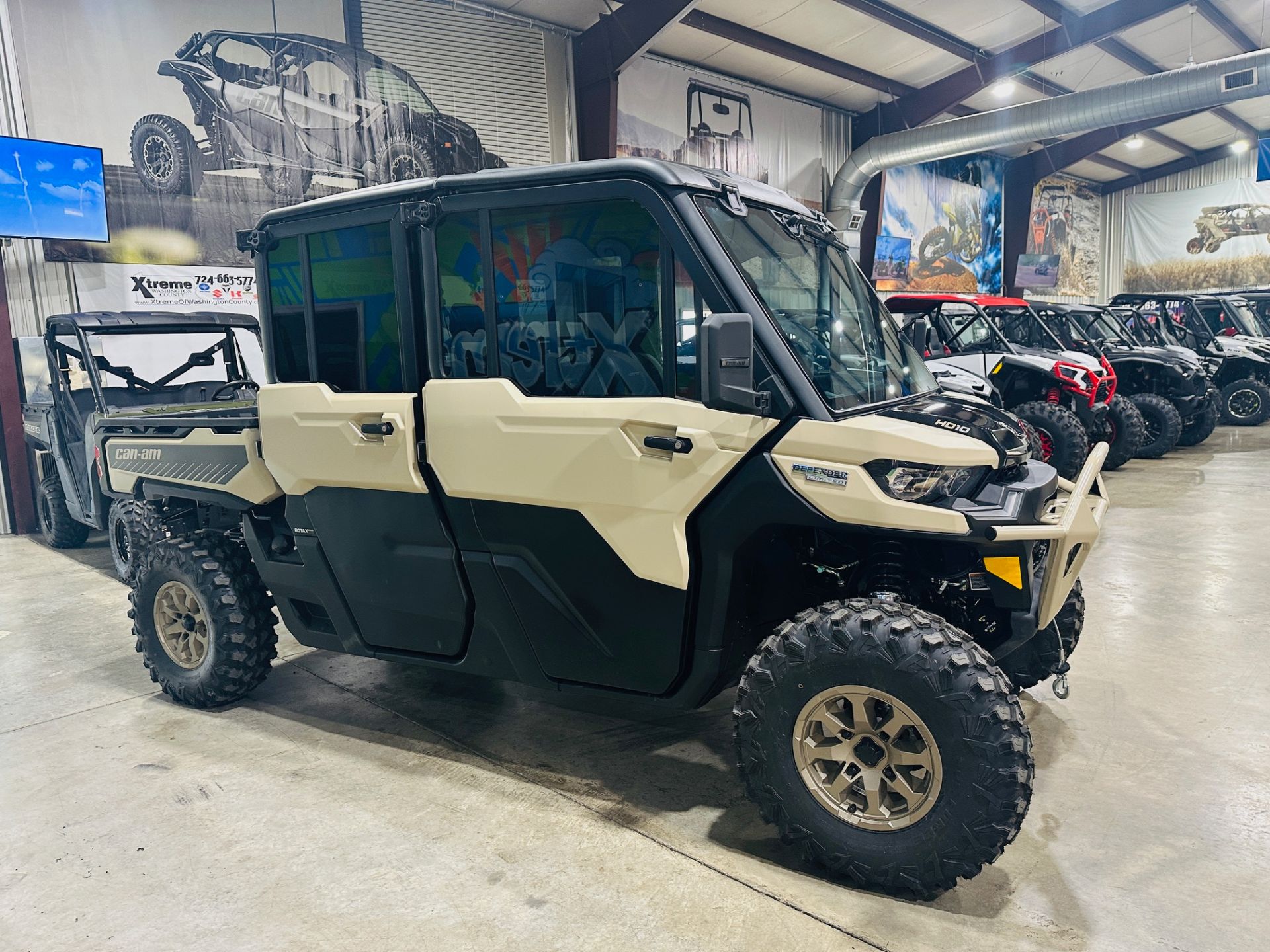 2025 Can-Am Defender MAX Limited in Claysville, Pennsylvania - Photo 3