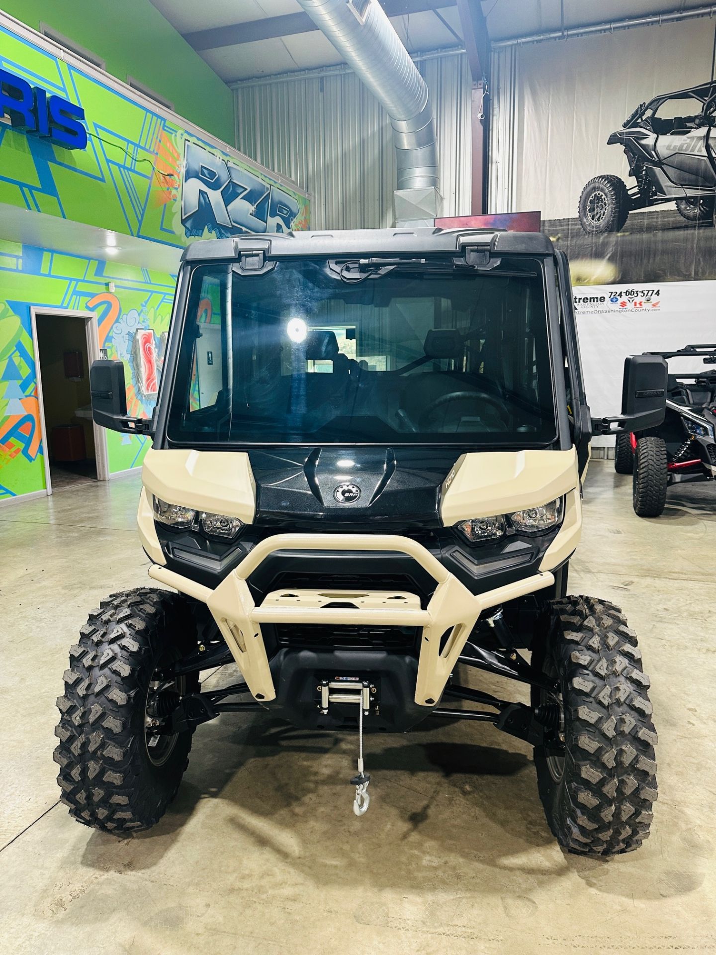 2025 Can-Am Defender MAX Limited in Claysville, Pennsylvania - Photo 5