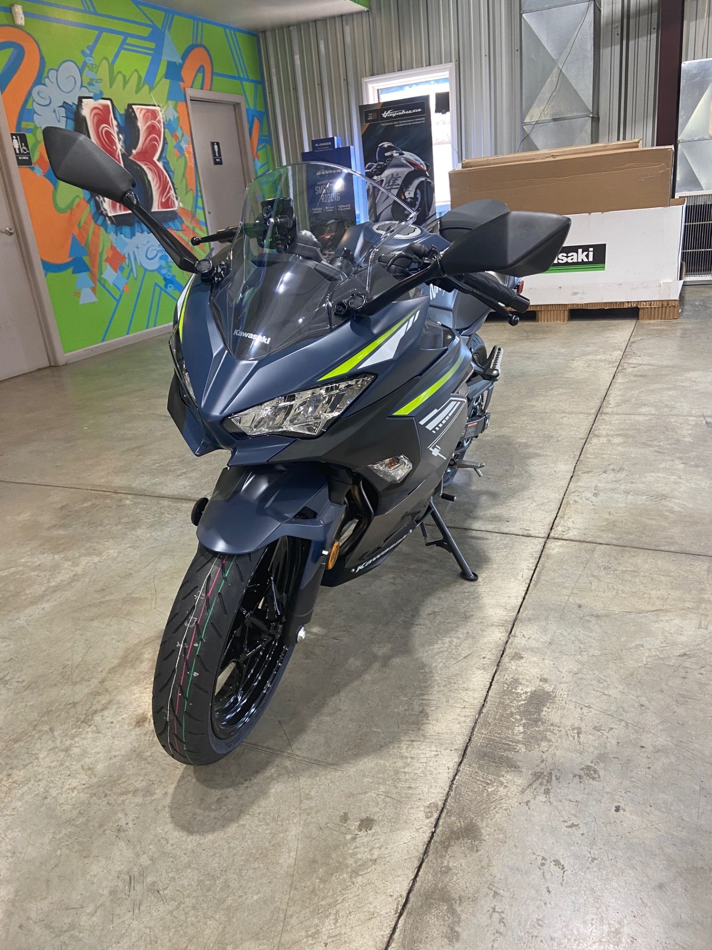2022 Kawasaki Ninja 400 in Claysville, Pennsylvania - Photo 9