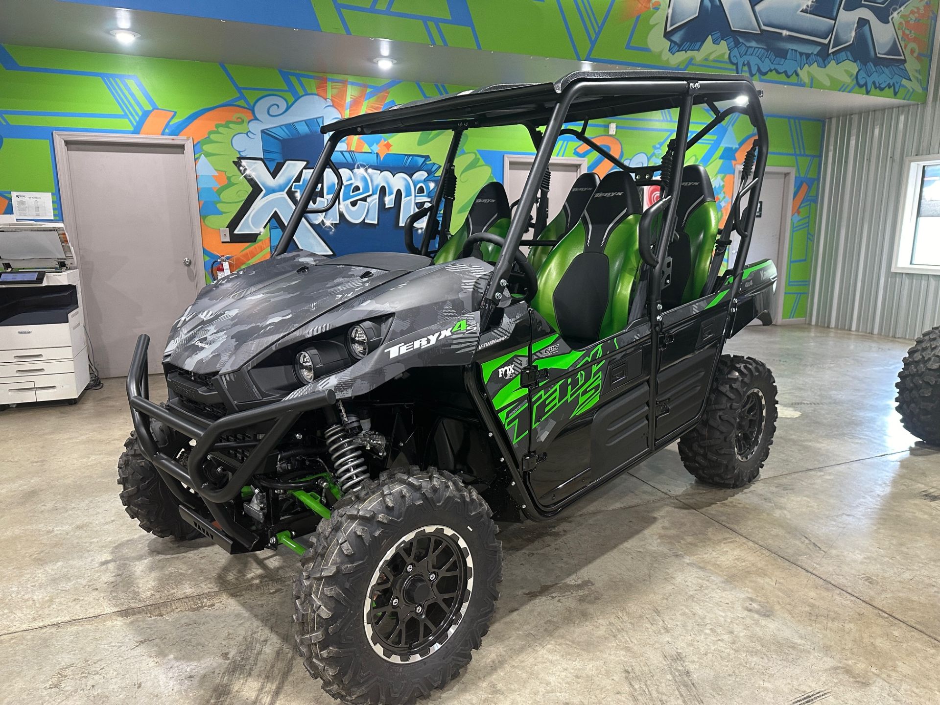 2024 Kawasaki Teryx4 S LE in Claysville, Pennsylvania - Photo 2