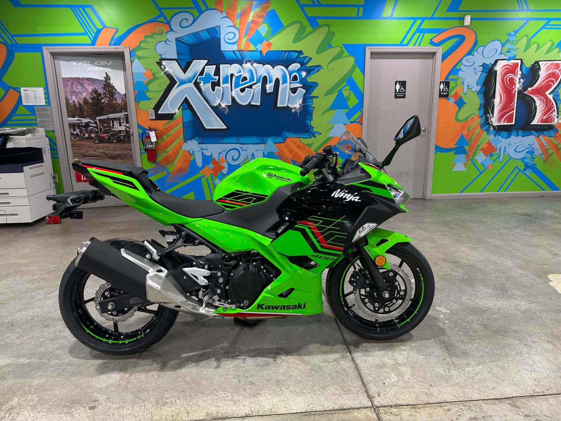 2023 Kawasaki Ninja 400 ABS KRT Edition in Claysville, Pennsylvania - Photo 1