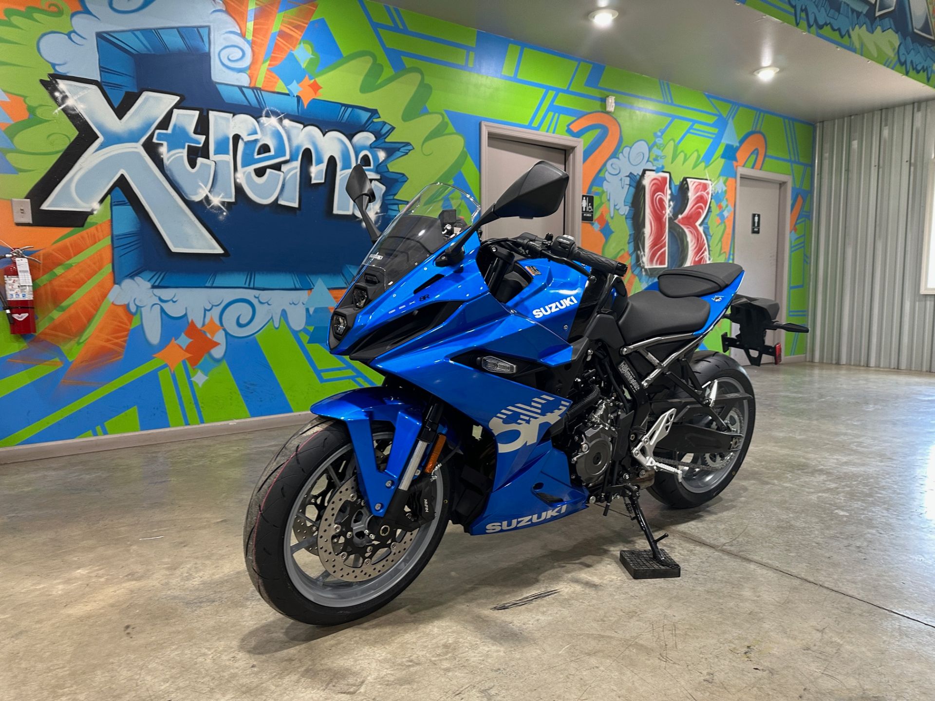 2024 Suzuki GSX-8R in Claysville, Pennsylvania - Photo 3