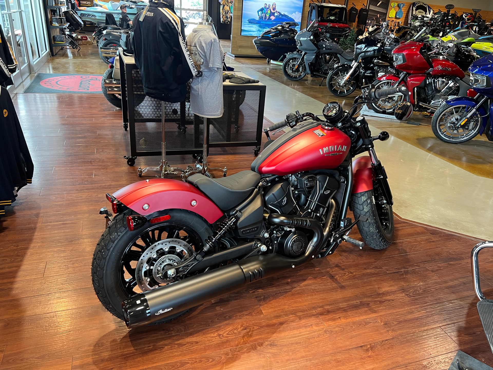 2025 Indian Motorcycle Scout® Bobber Limited in Mason City, Iowa - Photo 2