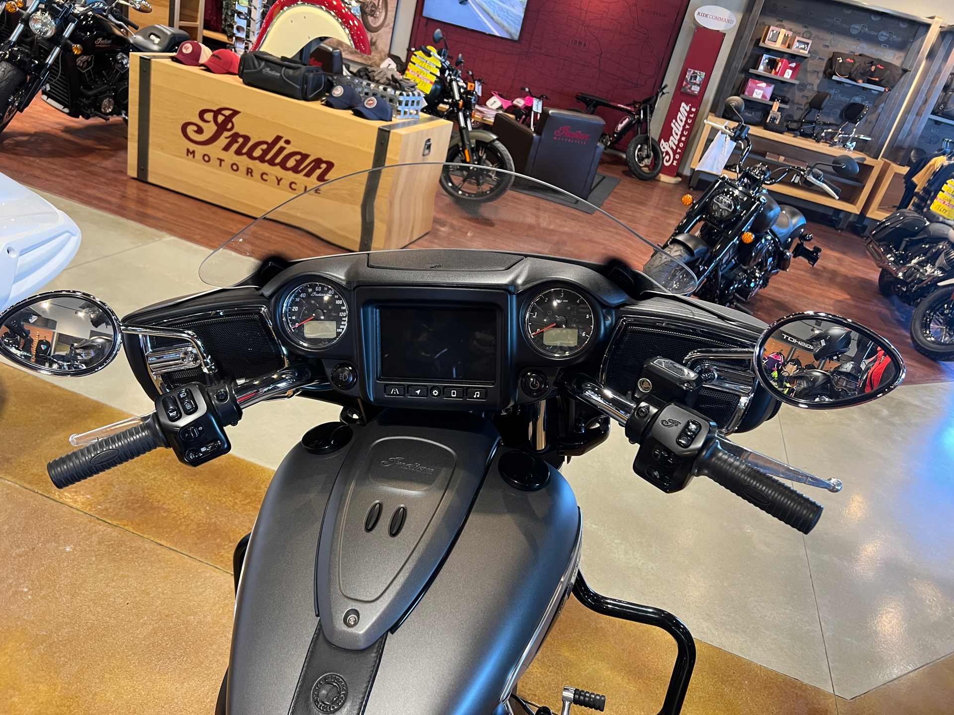 2020 Indian Motorcycle Chieftain® in Mason City, Iowa - Photo 5