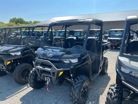 2024 Can-Am Defender XT HD10 in Mason City, Iowa - Photo 1