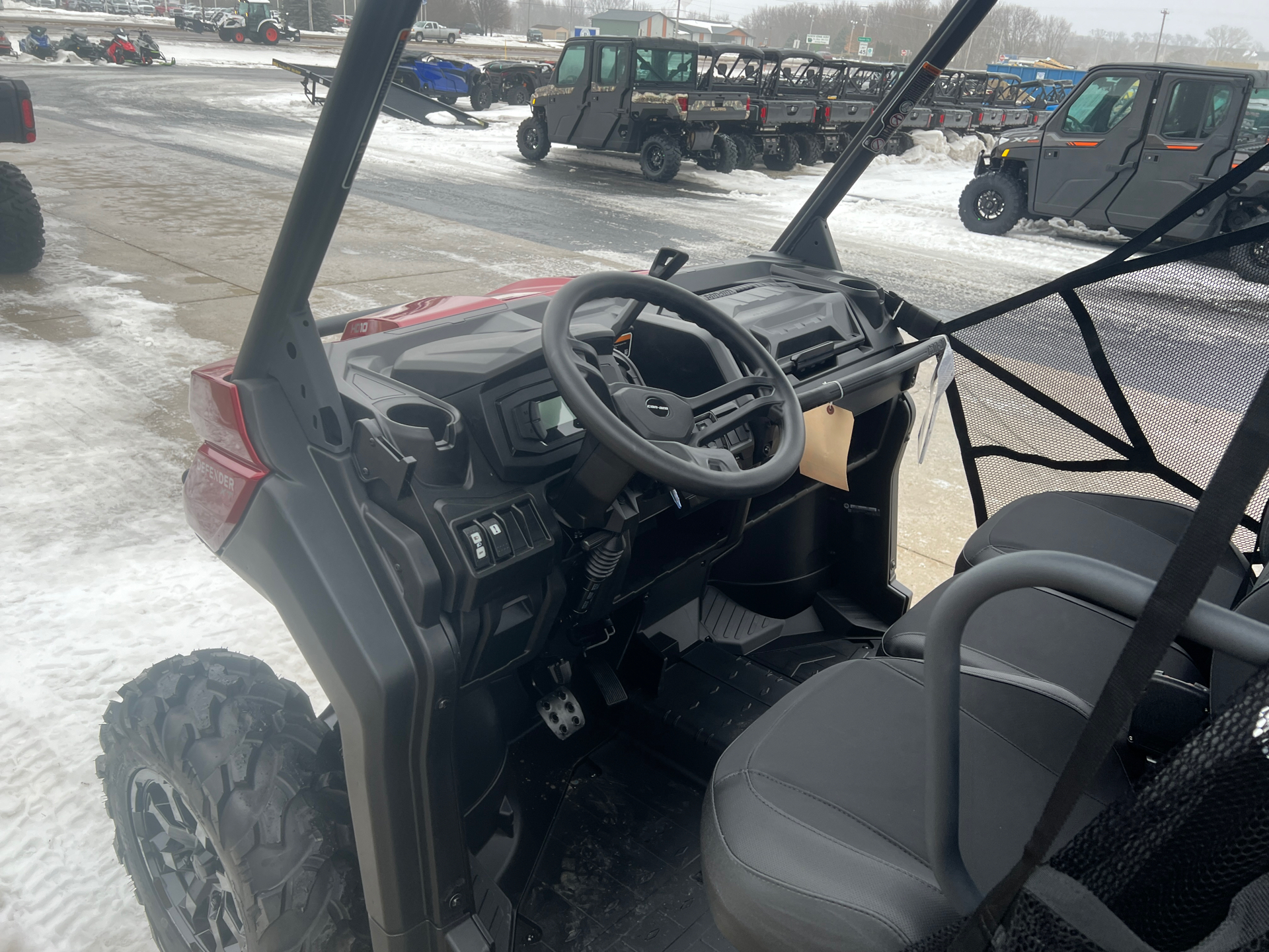 2024 Can-Am Defender XT HD10 in Mason City, Iowa - Photo 3