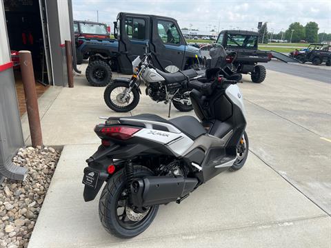 2024 Yamaha XMAX in Mason City, Iowa - Photo 3