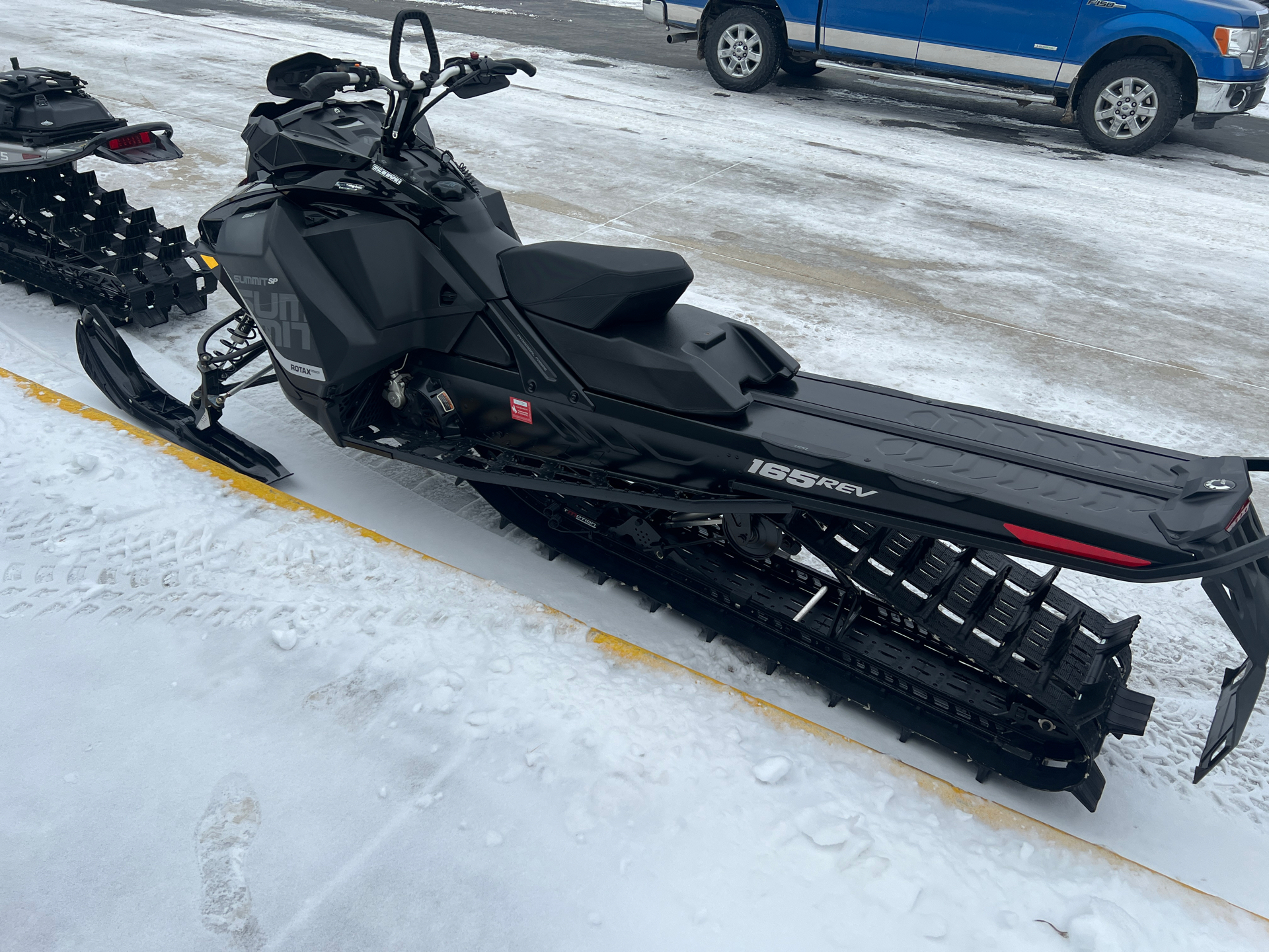 2018 Ski-Doo Summit SP 165 850 E-TEC in Mason City, Iowa - Photo 3
