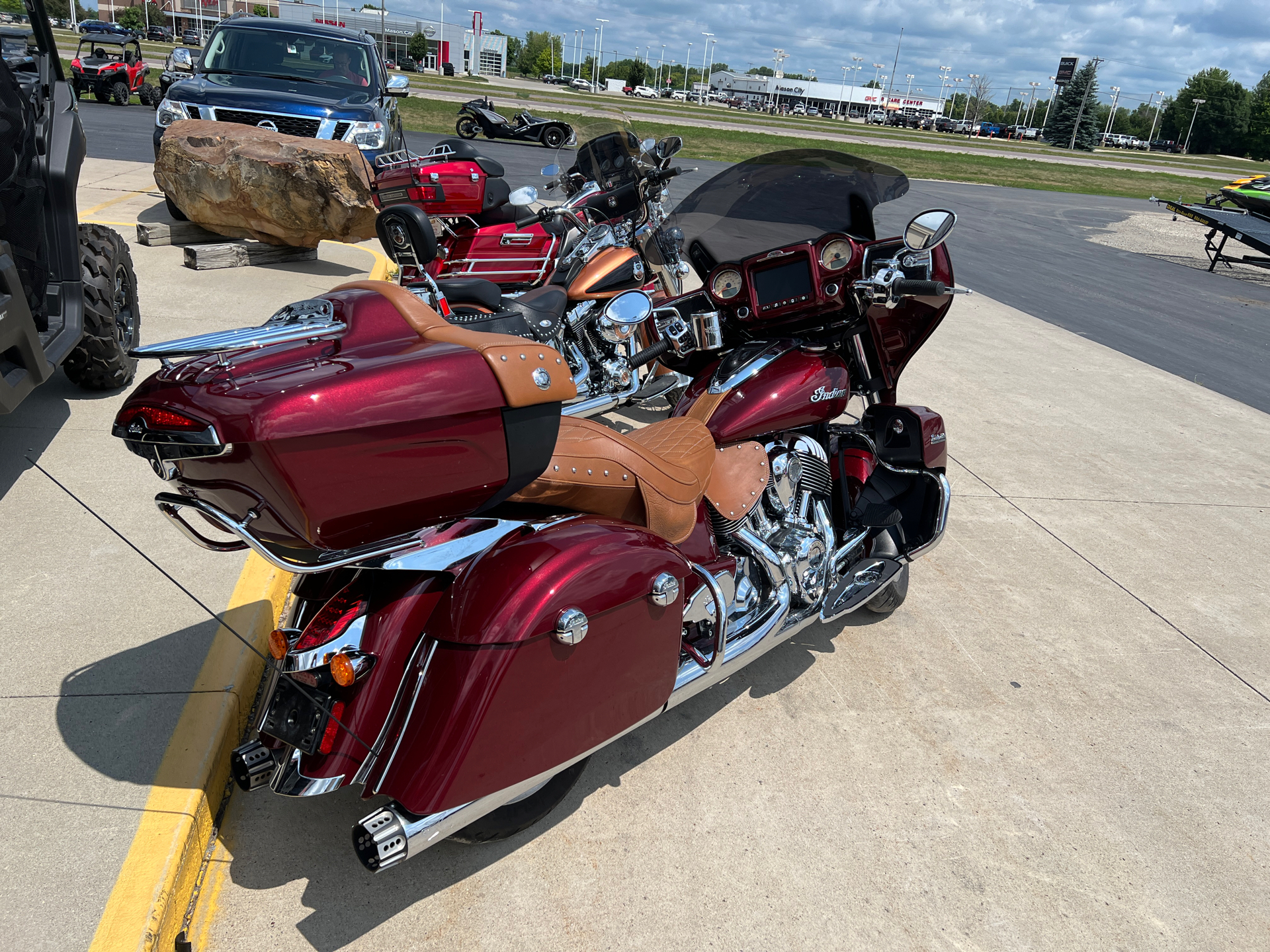2018 Indian Motorcycle Roadmaster® ABS in Mason City, Iowa - Photo 2