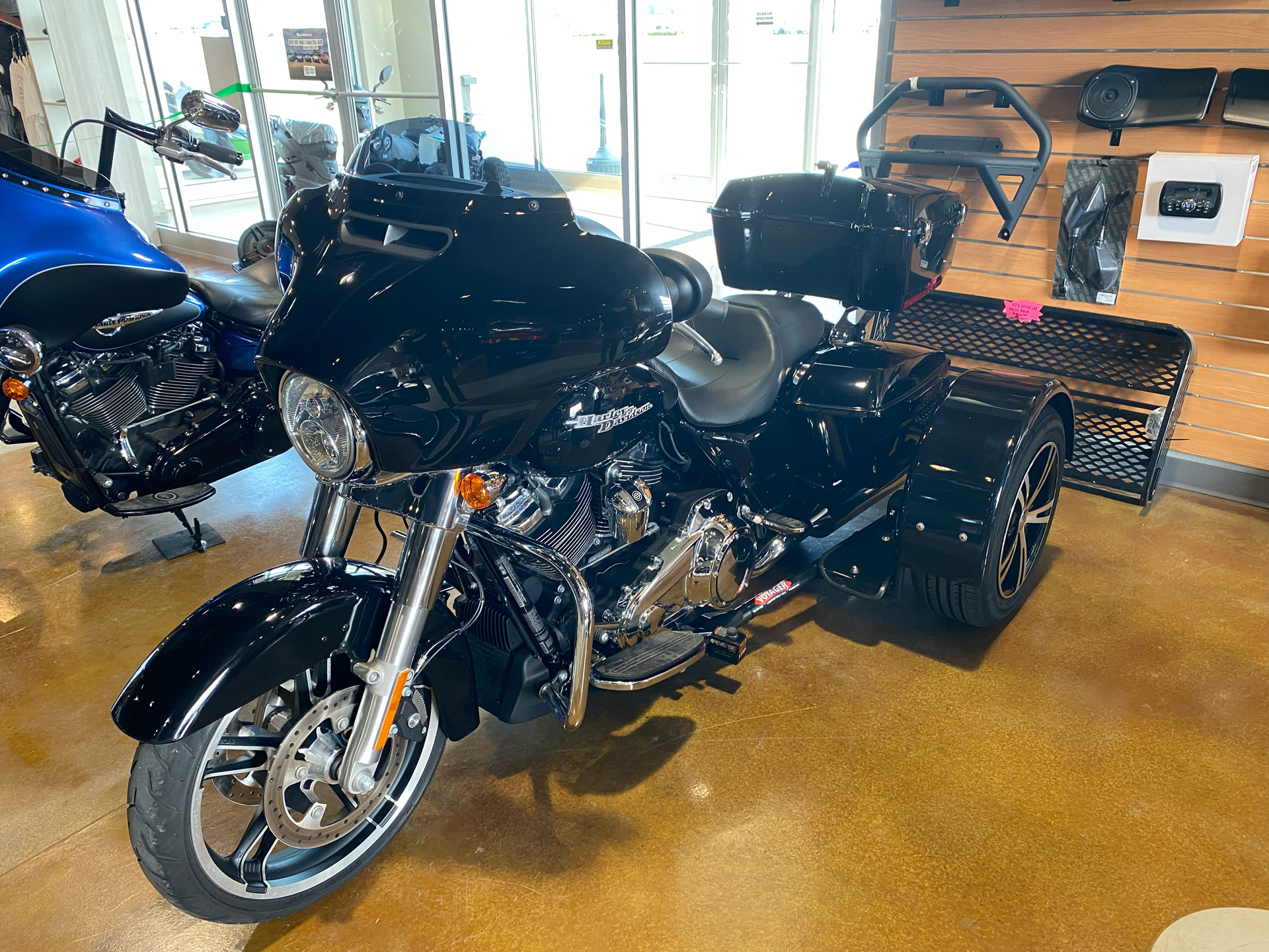 2019 Harley-Davidson Street Glide® in Mason City, Iowa - Photo 1