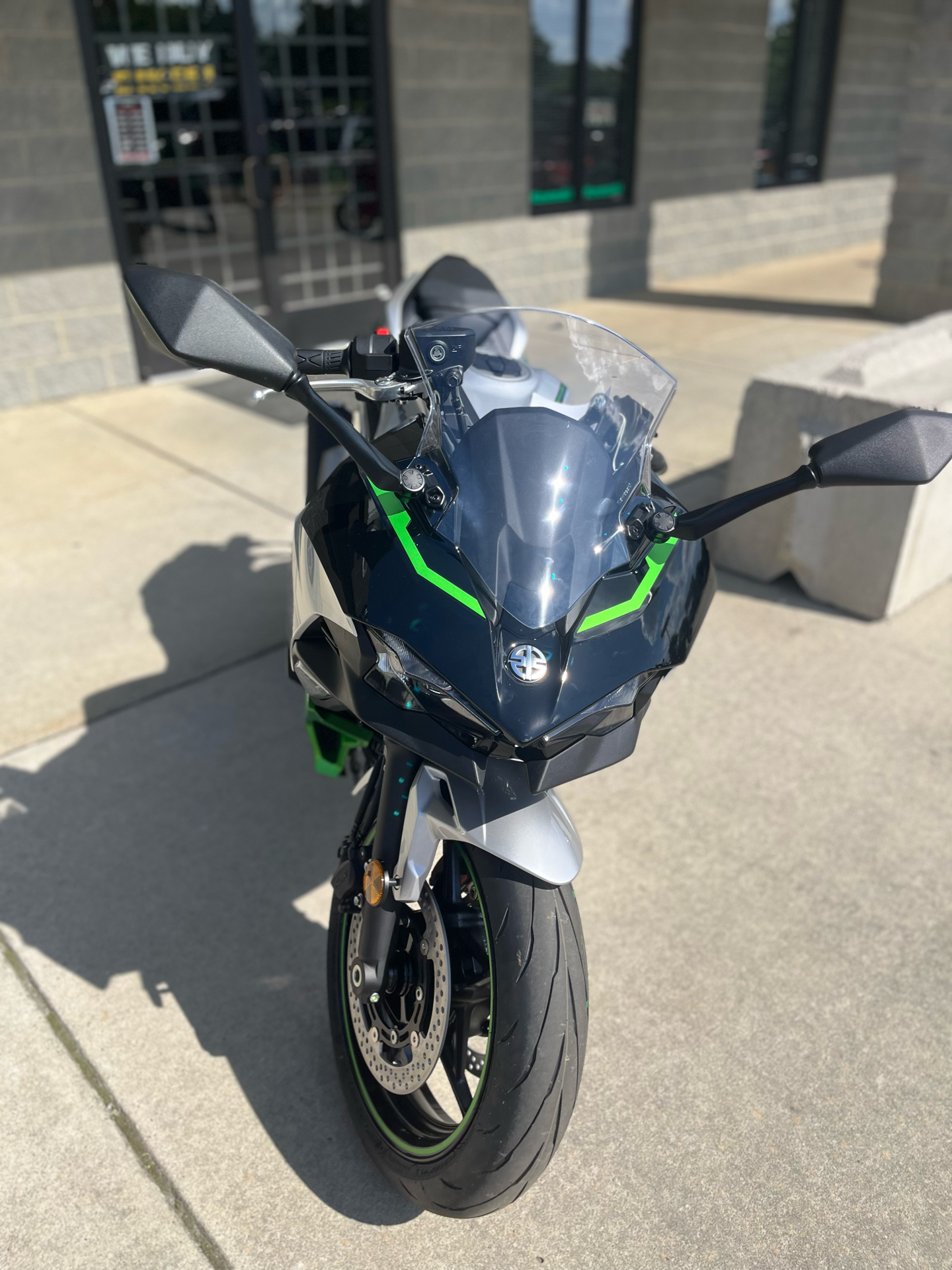 2024 Kawasaki Ninja 7 Hybrid ABS in Greensboro, North Carolina - Photo 2