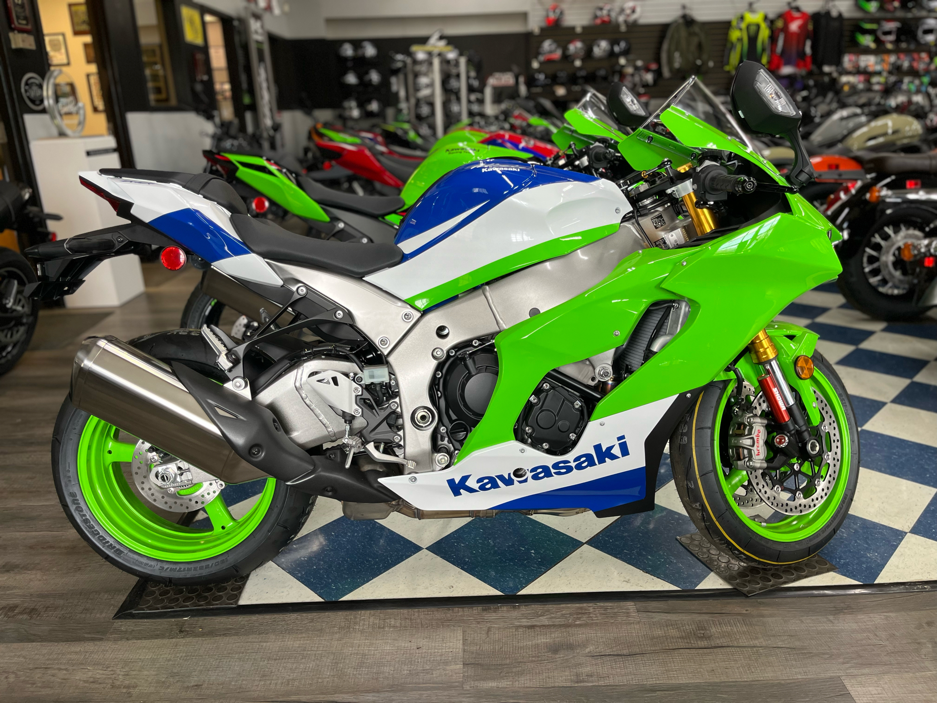 2024 Kawasaki Ninja® ZX™-10R ABS in Greensboro, North Carolina - Photo 2
