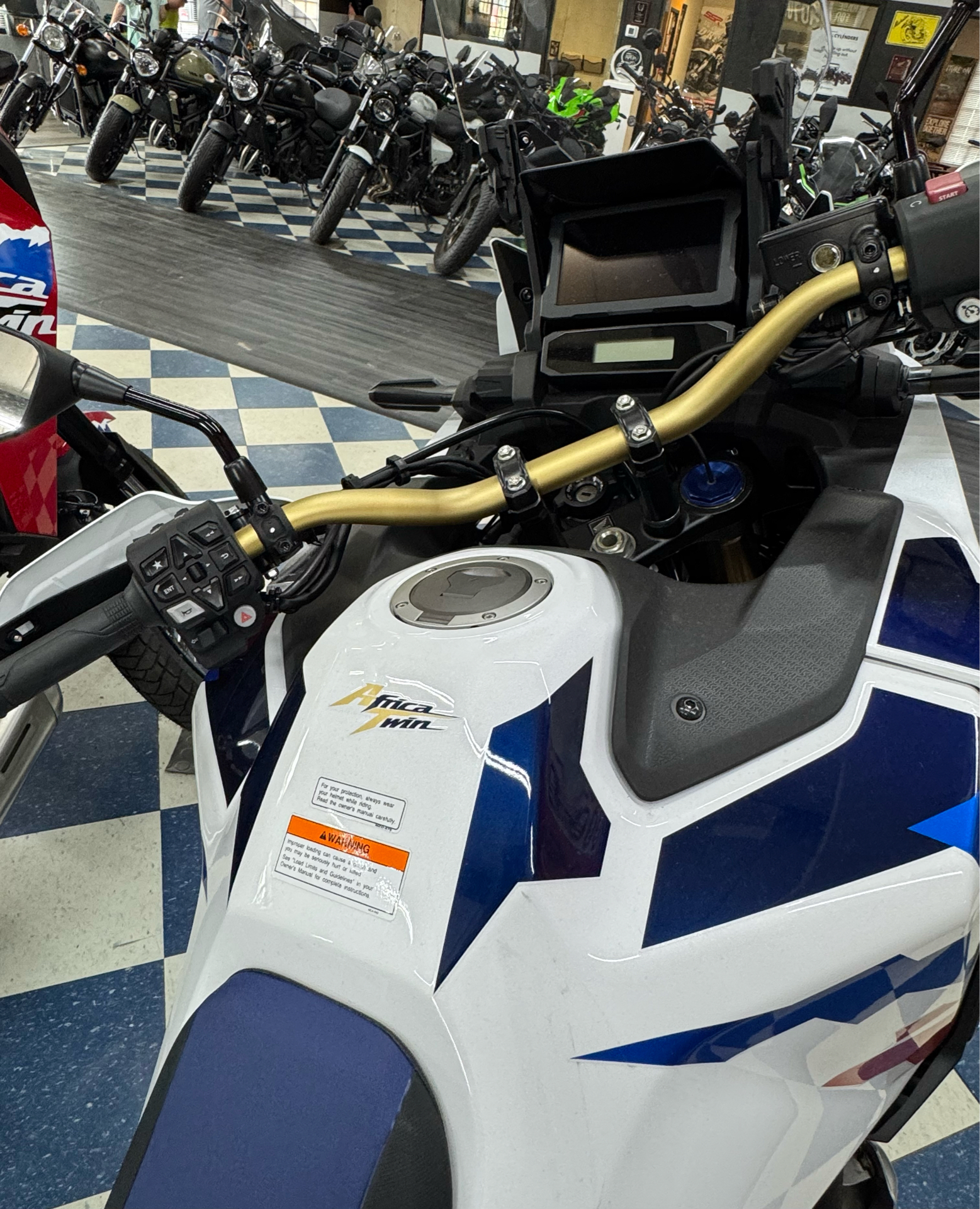 2024 Honda Africa Twin Adventure Sports ES in Greensboro, North Carolina - Photo 2