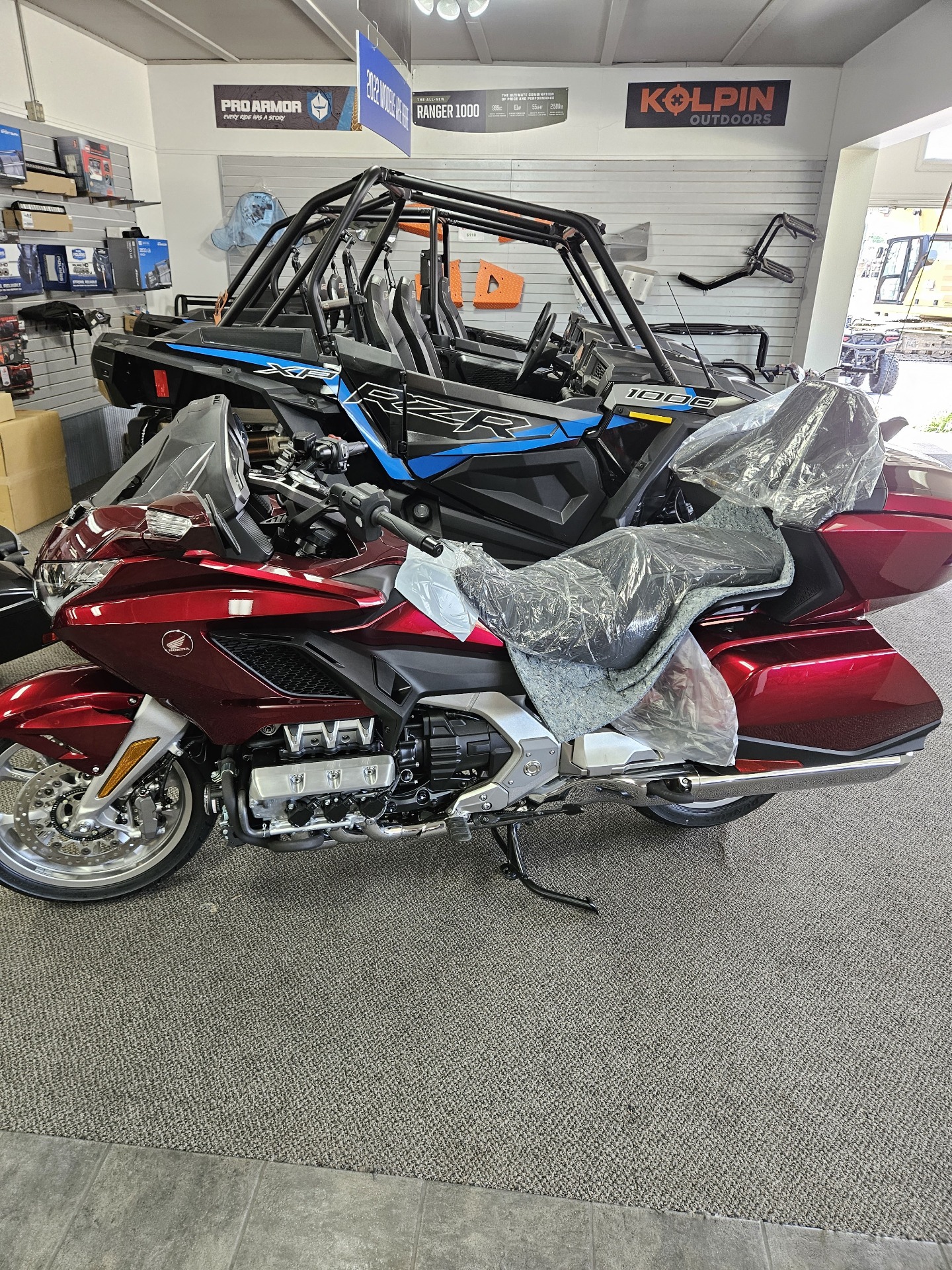 2023 Honda Gold Wing Tour Automatic DCT in Sterling, Illinois - Photo 2