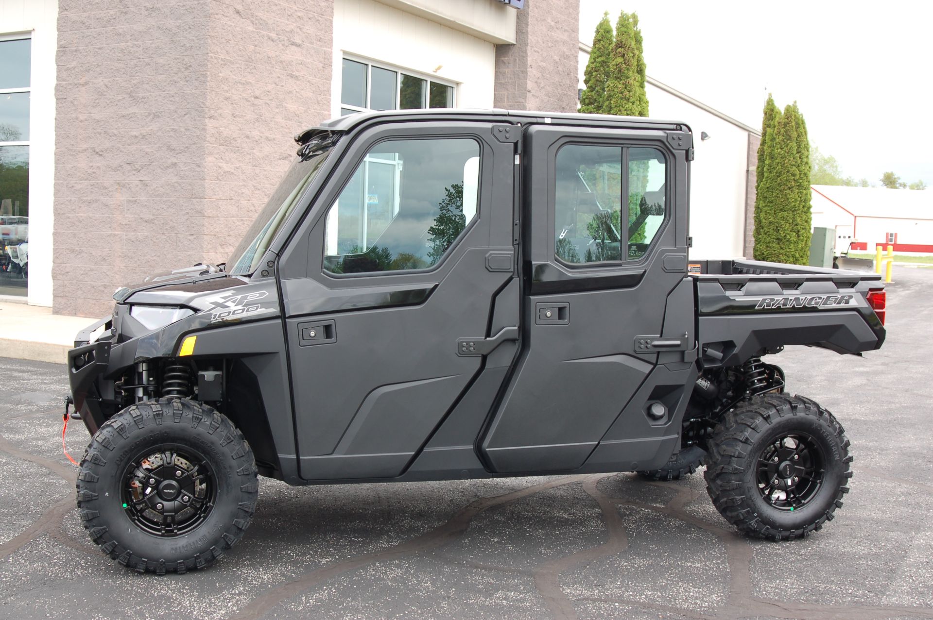 2025 Polaris Ranger Crew XP 1000 NorthStar Edition Ultimate in Sturgeon Bay, Wisconsin - Photo 2