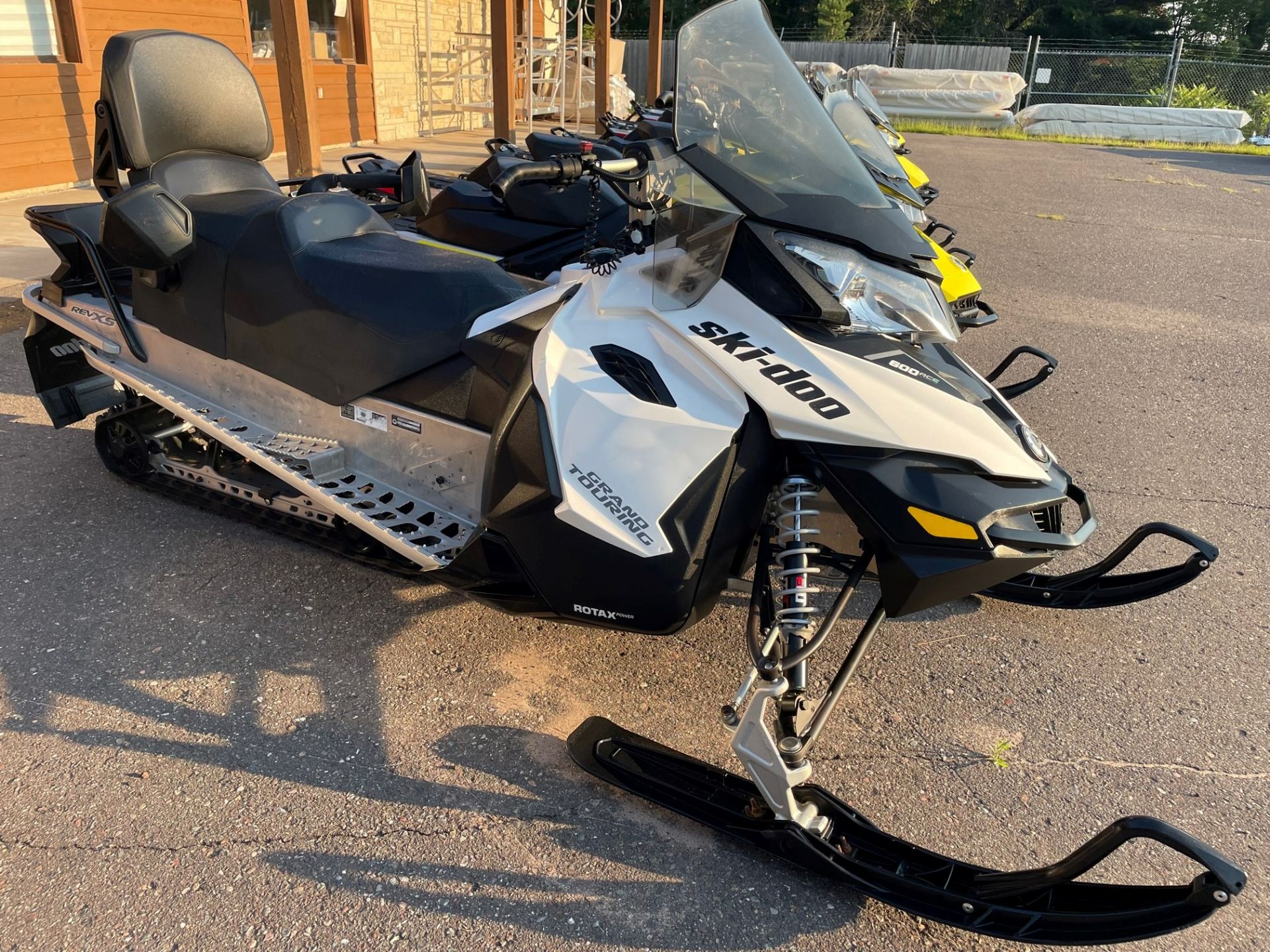 2019 Ski-Doo Grand Touring Sport 600 ACE in Trego, Wisconsin - Photo 1