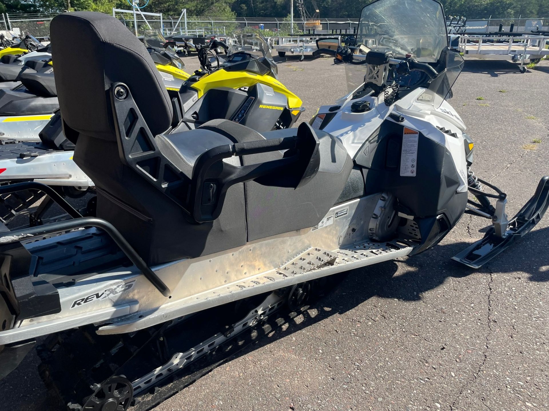 2019 Ski-Doo Grand Touring Sport 600 ACE in Trego, Wisconsin - Photo 5