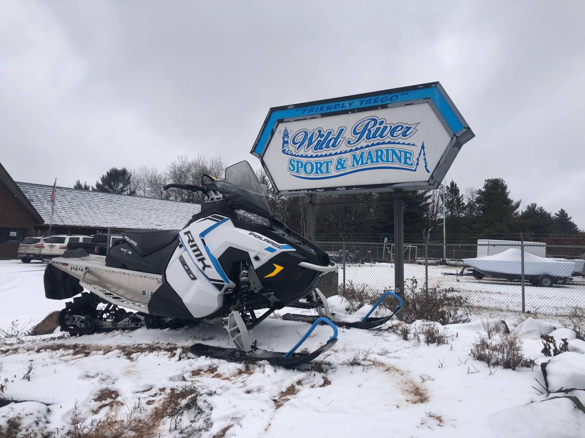 Used Polaris 600 Rmk 144 Es Snowmobiles In Trego Wi N A White Lightning