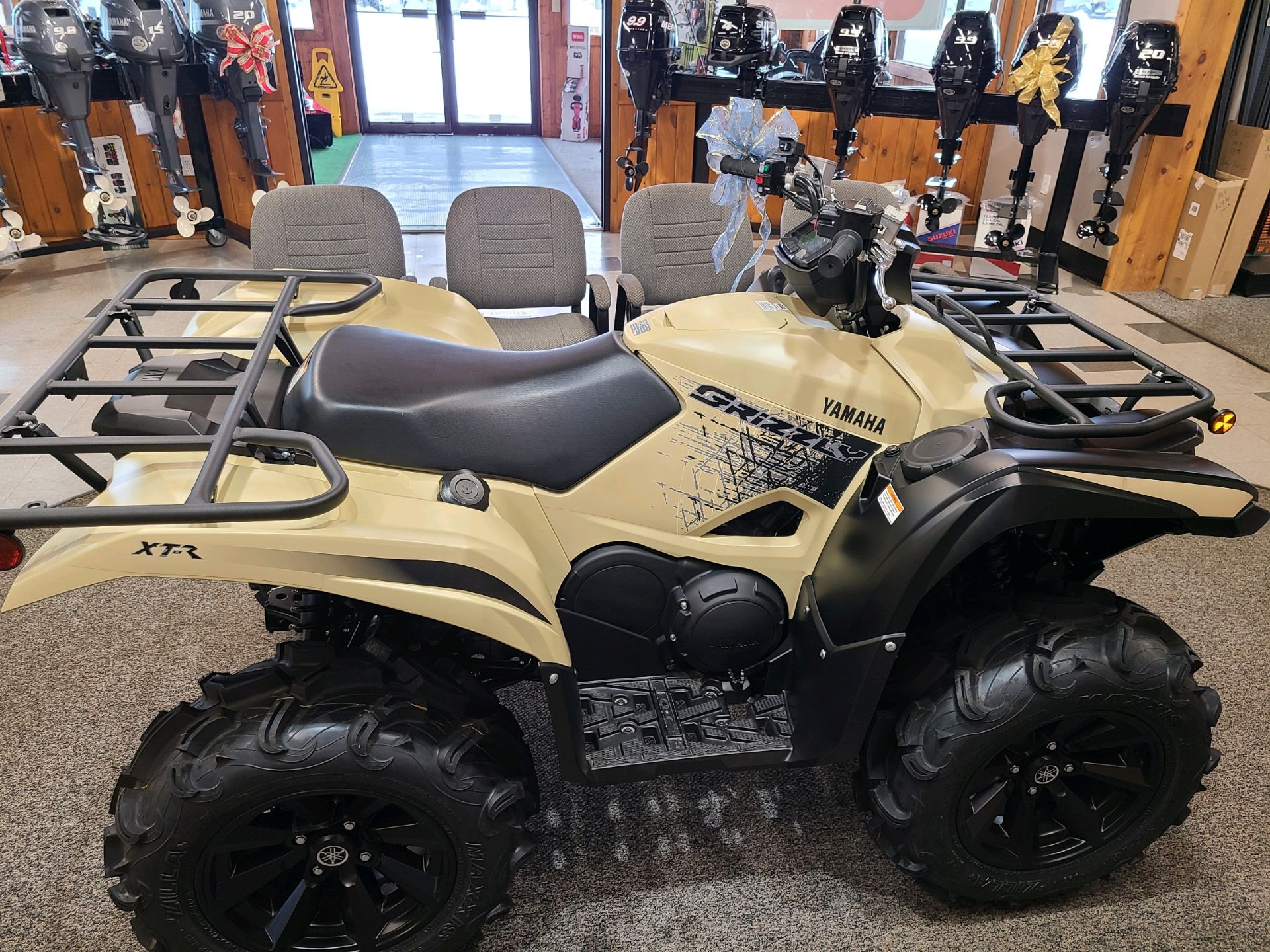 2023 Yamaha Grizzly EPS XT-R in Trego, Wisconsin - Photo 1