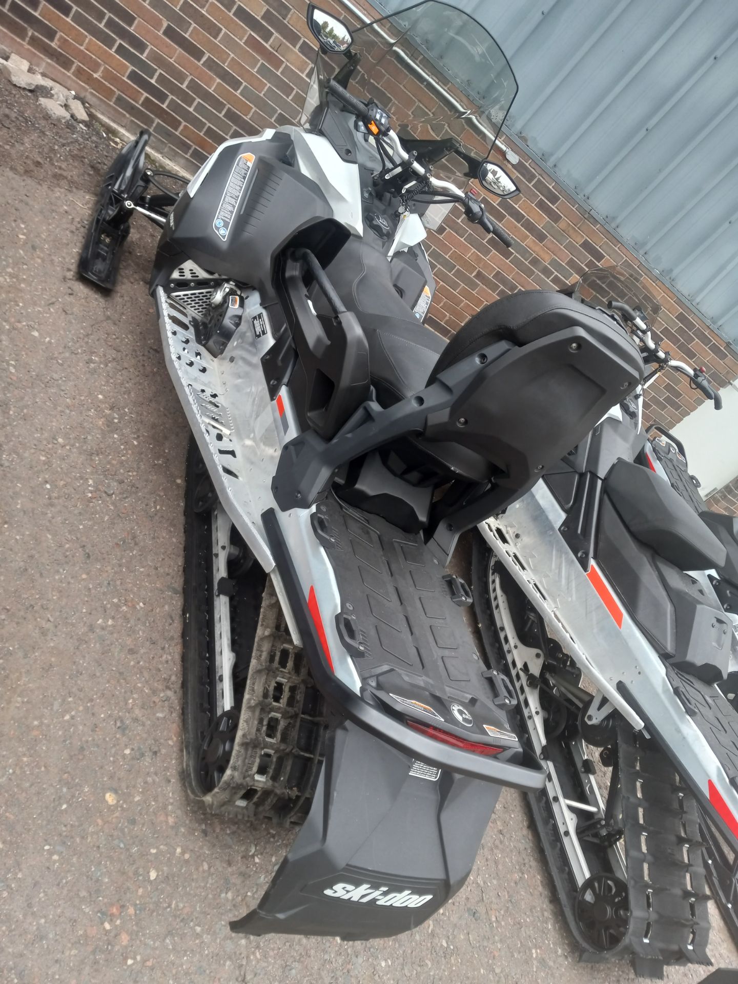 2022 Ski-Doo Grand Touring Sport 900 ACE ES Silent Track II 1.25 in Superior, Wisconsin - Photo 10