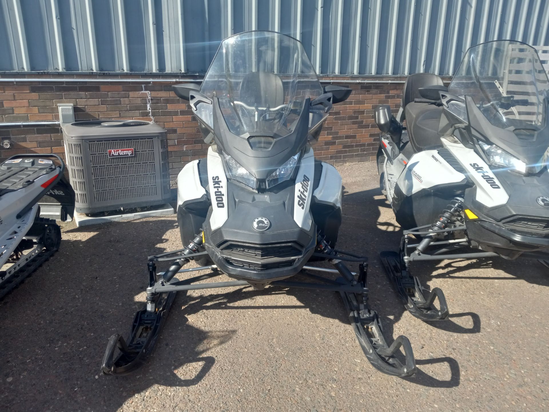 2022 Ski-Doo Grand Touring Sport 900 ACE ES Silent Track II 1.25 in Superior, Wisconsin - Photo 3