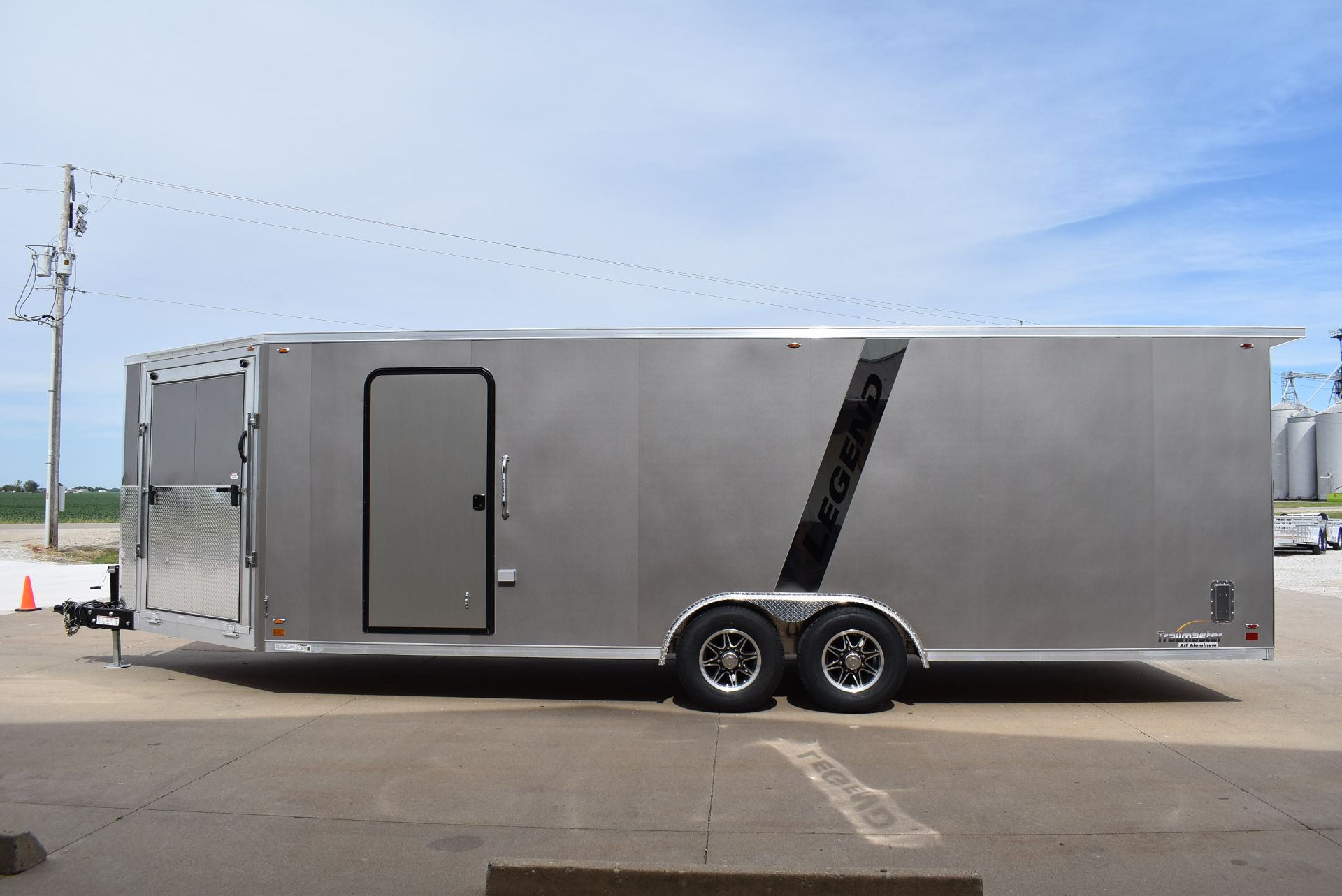 2025 Legend Premium Trailers TRAILMASTER V-NOSE 8.5X30 in Peru, Illinois - Photo 6