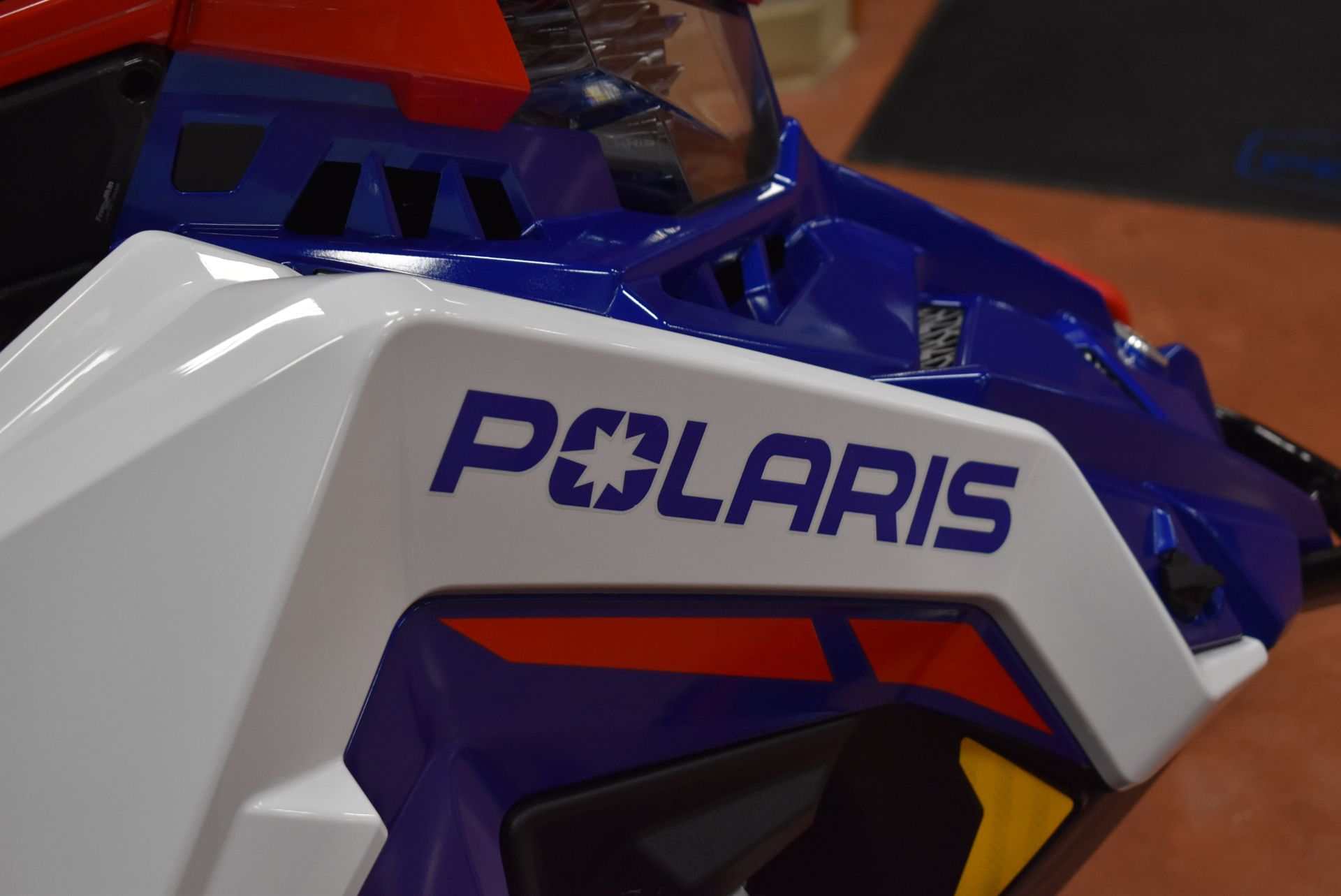 2022 Polaris 850 Indy XCR 136 SC in Peru, Illinois - Photo 9