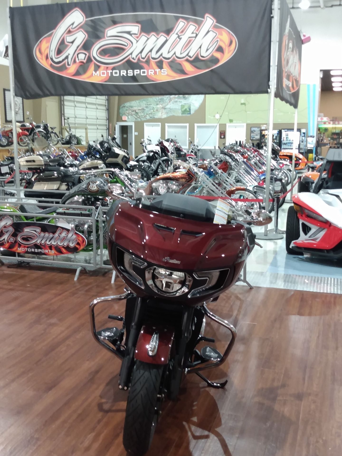 2023 Indian Motorcycle Challenger® Limited in Saint Rose, Louisiana - Photo 2