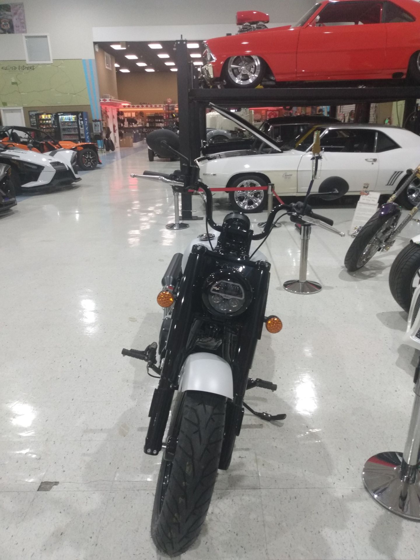 2024 Indian Motorcycle Chief Bobber ABS in Saint Rose, Louisiana - Photo 3