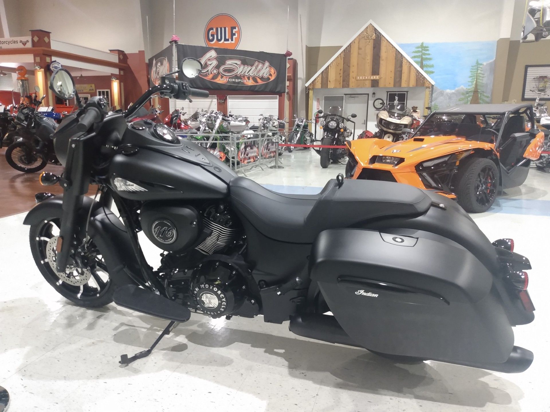 2024 Indian Motorcycle Springfield® Dark Horse® in Saint Rose, Louisiana - Photo 2