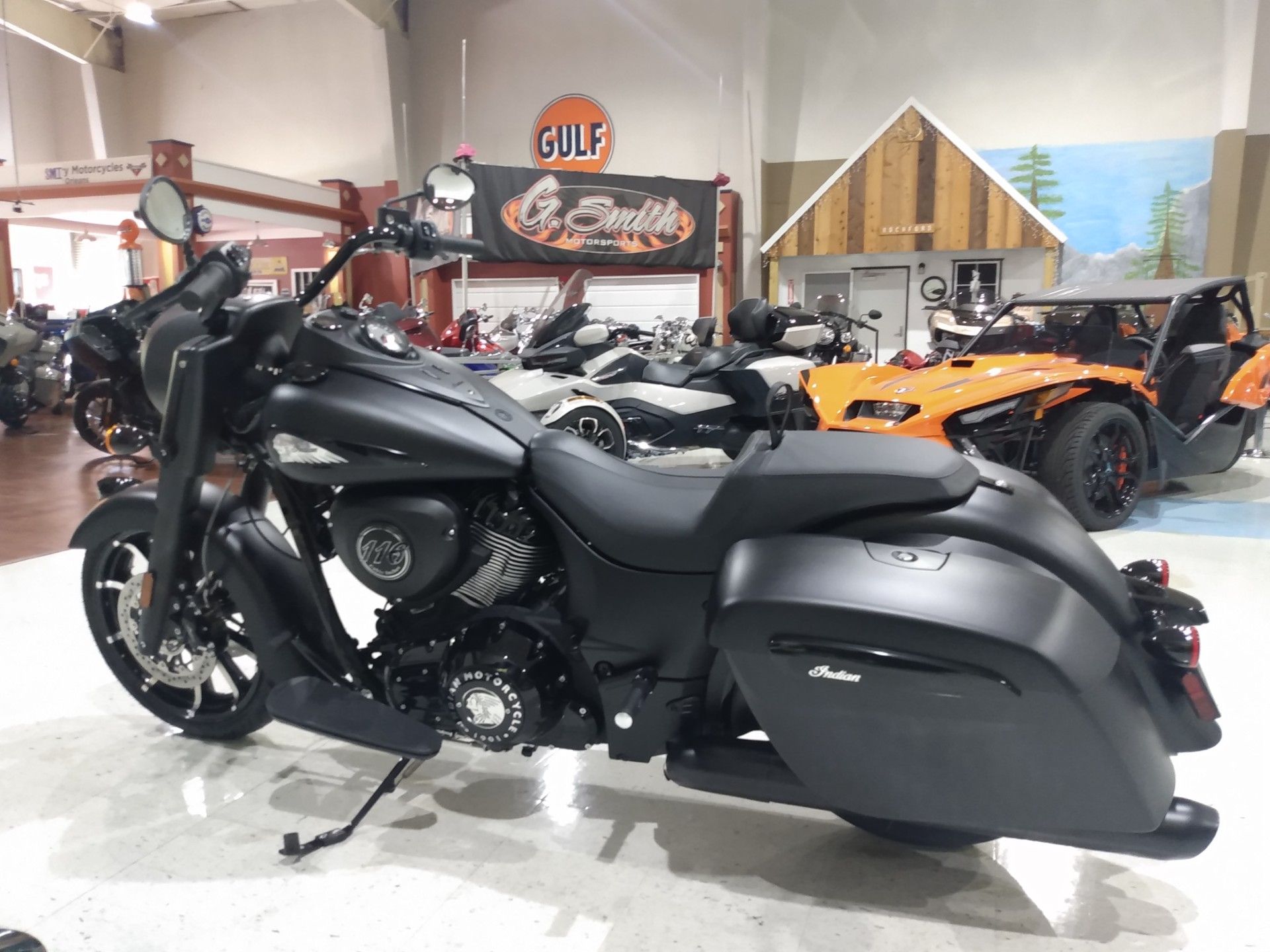 2024 Indian Motorcycle Springfield® Dark Horse® in Saint Rose, Louisiana - Photo 2