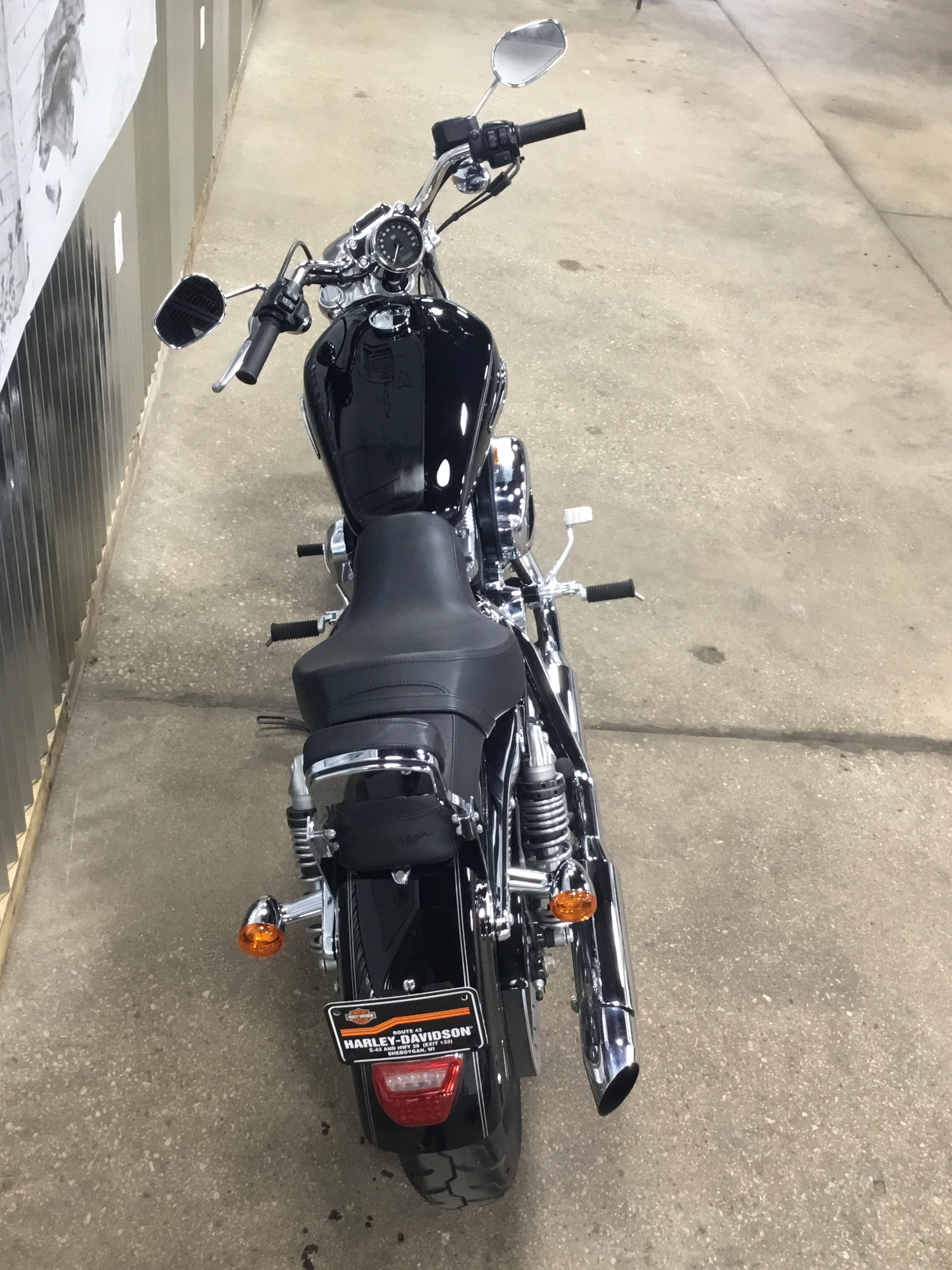 2016 Harley-Davidson 1200 Custom in Sheboygan, Wisconsin - Photo 10
