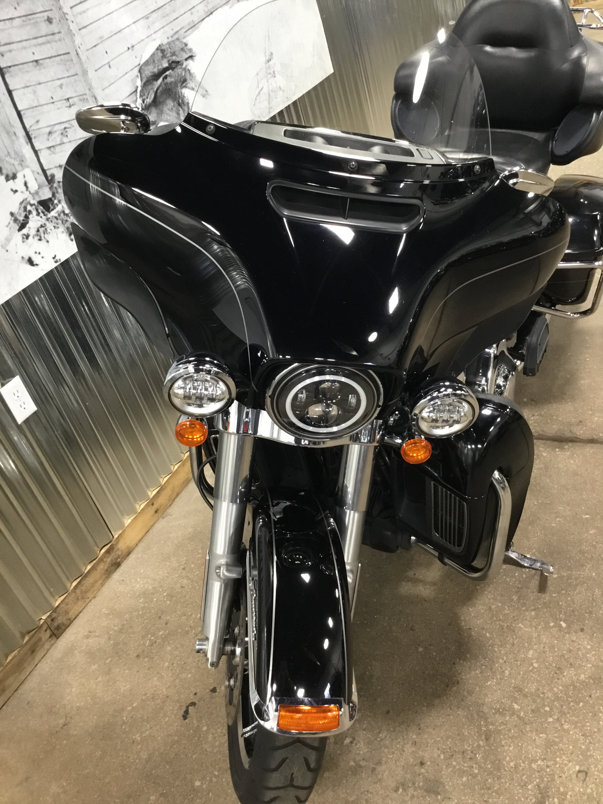 2016 Harley-Davidson Electra Glide® Ultra Classic® in Sheboygan, Wisconsin - Photo 5