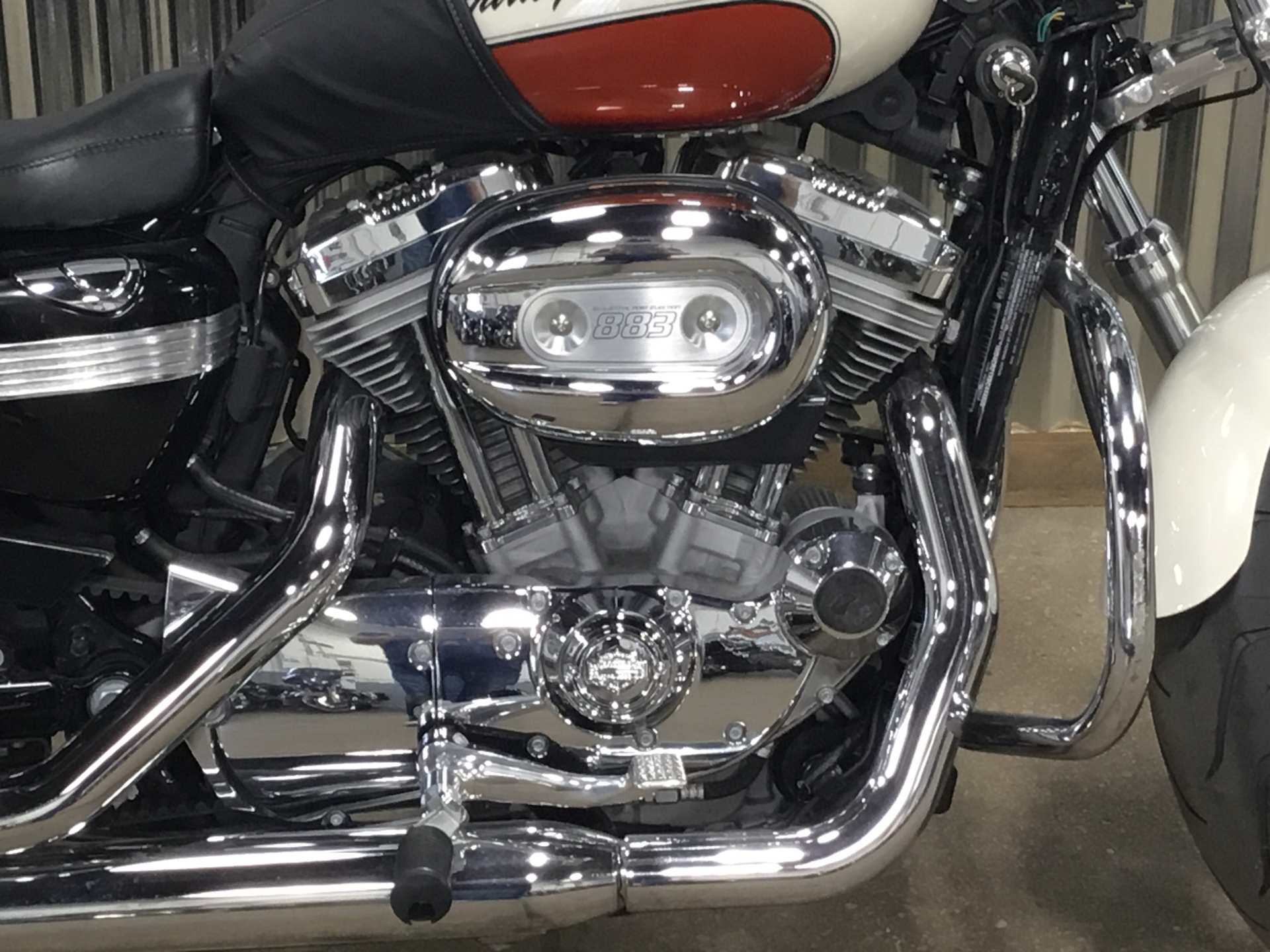 2011 Harley-Davidson Sportster® 883 SuperLow™ in Sheboygan, Wisconsin - Photo 3