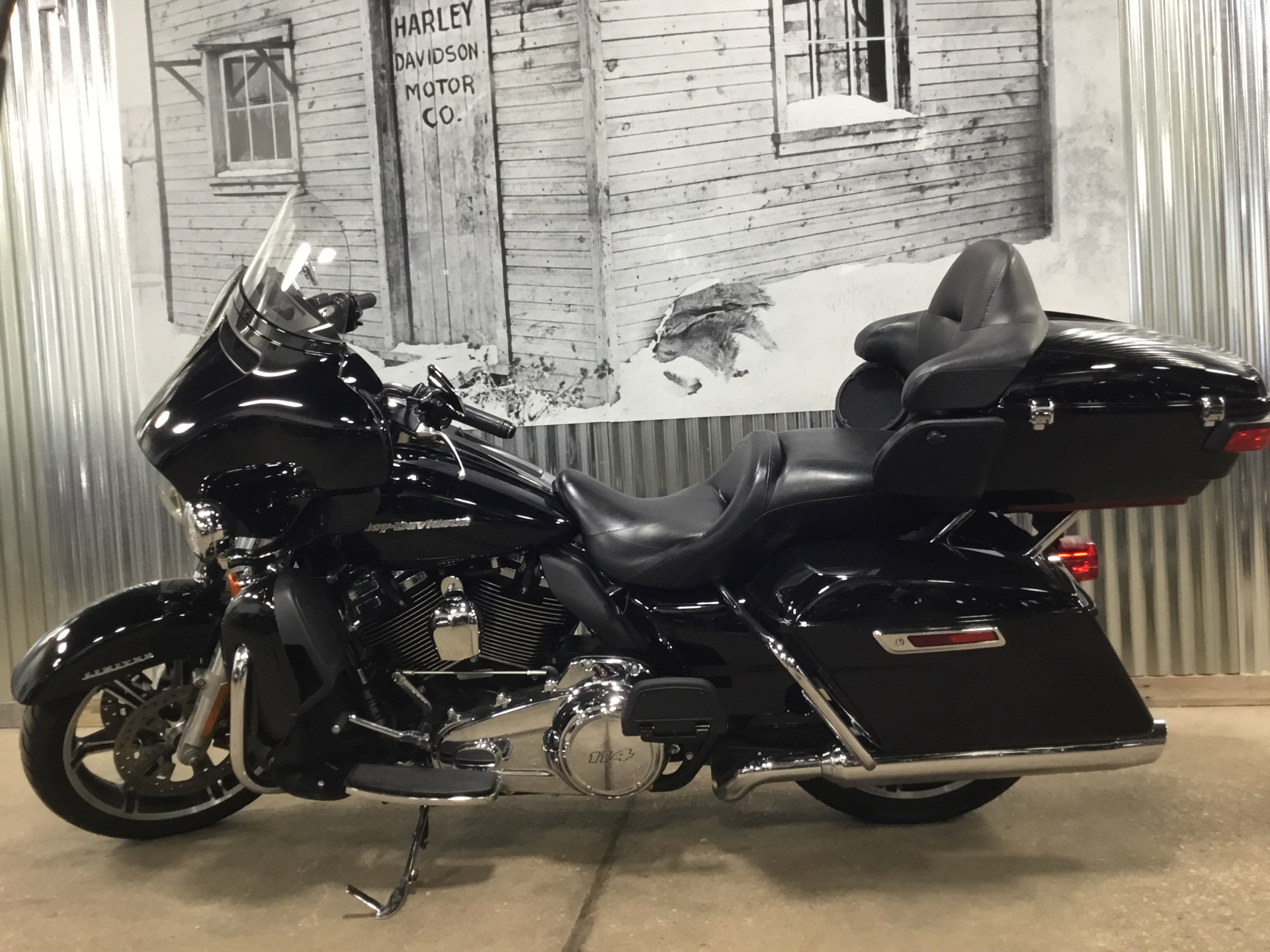 2021 Harley-Davidson Ultra Limited in Sheboygan, Wisconsin - Photo 2