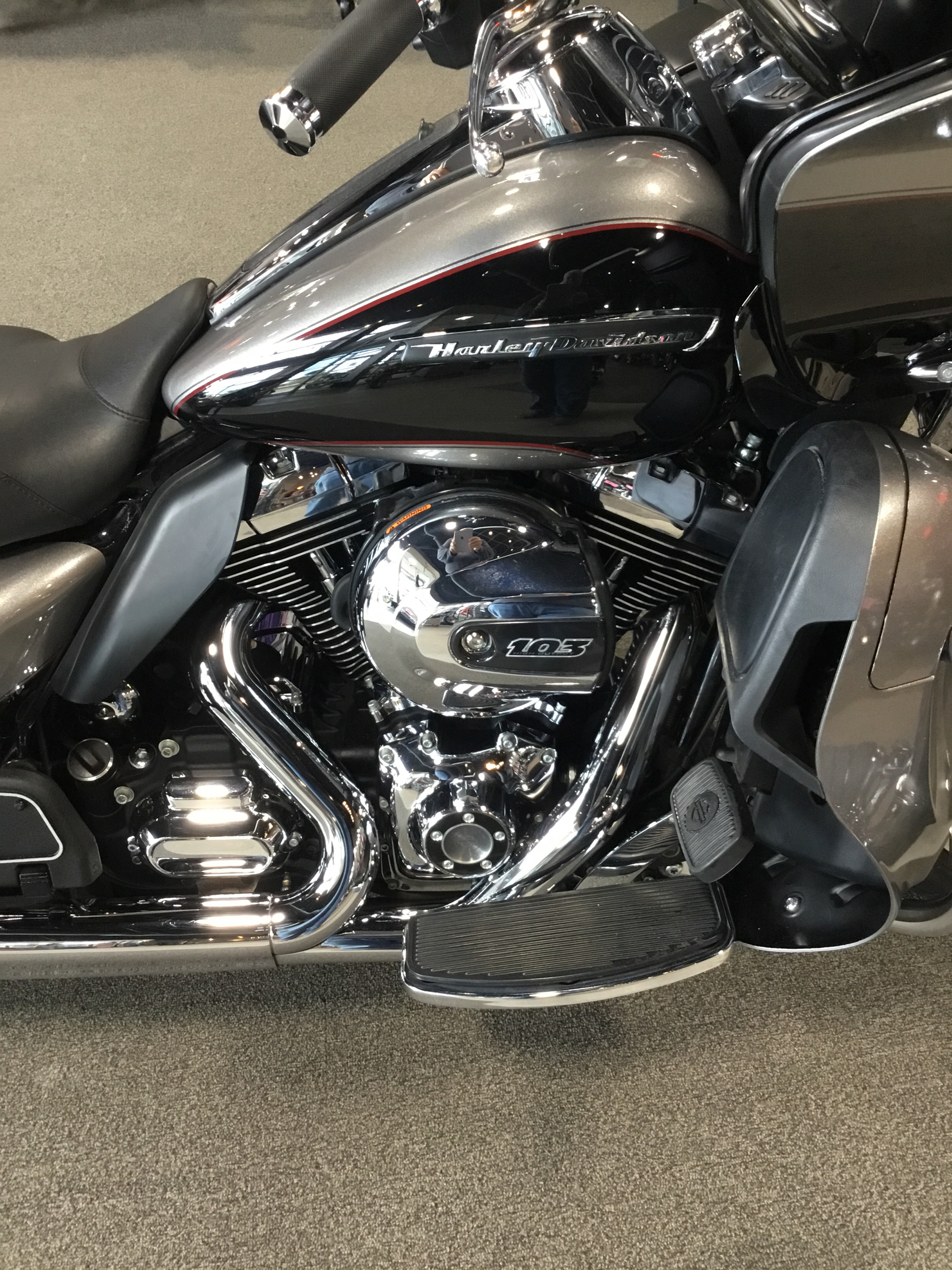 2016 Harley-Davidson Road Glide® Ultra in Sheboygan, Wisconsin - Photo 2