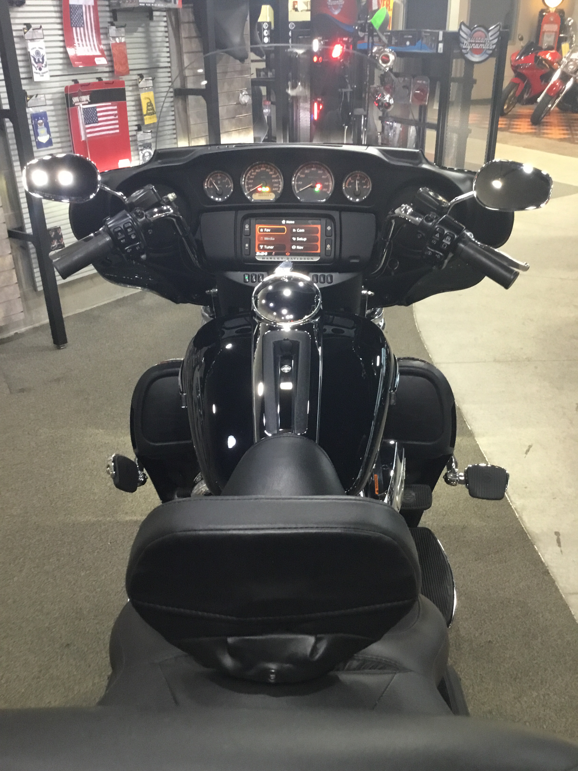 2018 Harley-Davidson Tri Glide® Ultra in Sheboygan, Wisconsin - Photo 3