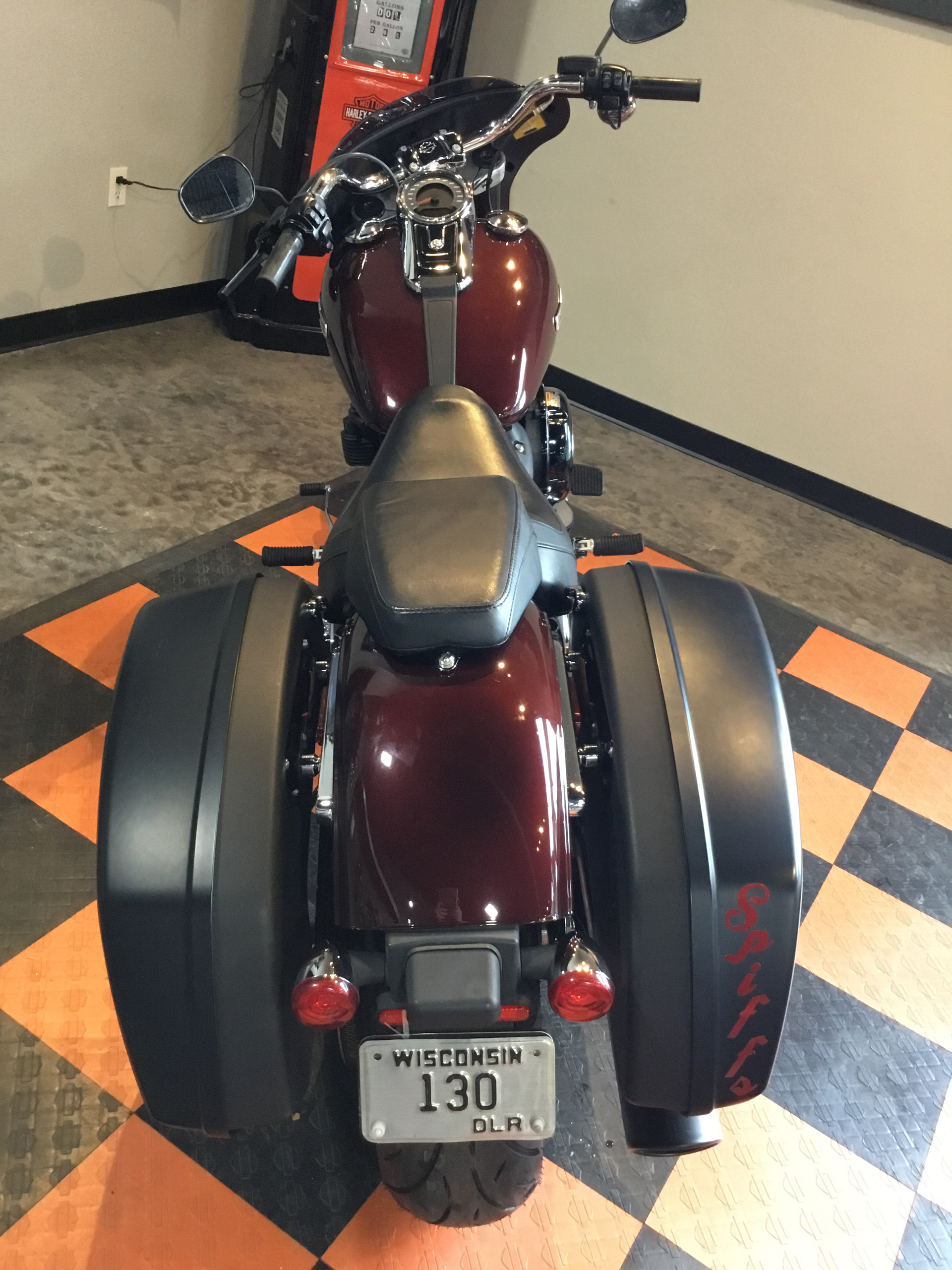 2018 Harley-Davidson Sport Glide® in Sheboygan, Wisconsin - Photo 5