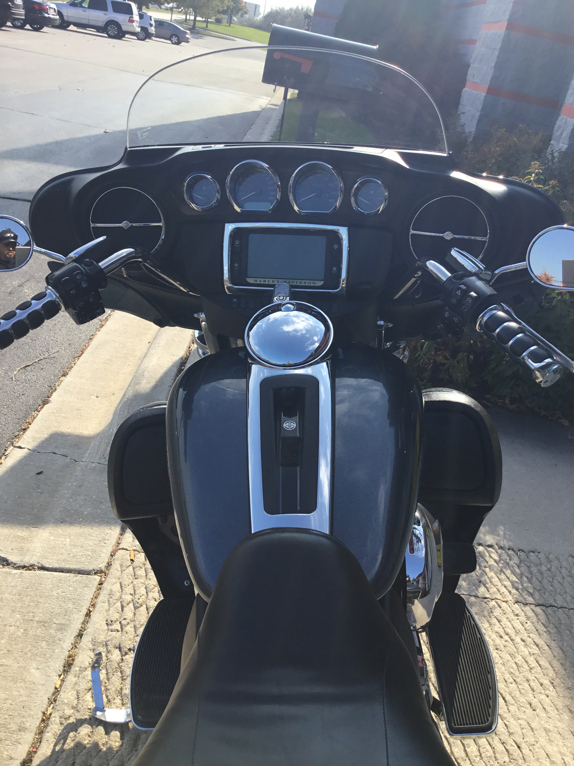 2015 Harley-Davidson Electra Glide® Ultra Classic® Low in Sheboygan, Wisconsin - Photo 10