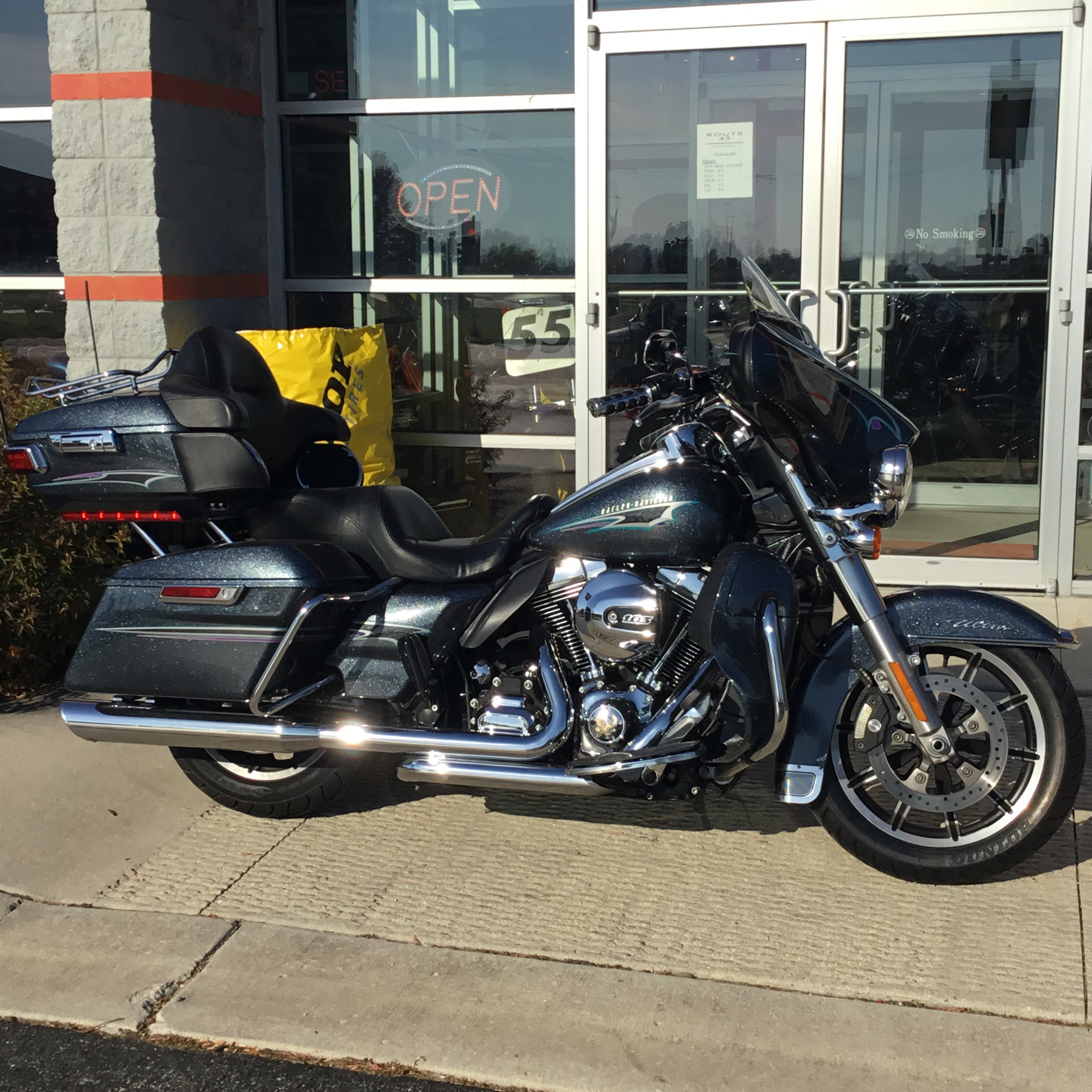 2015 Harley-Davidson Electra Glide® Ultra Classic® Low in Sheboygan, Wisconsin - Photo 21