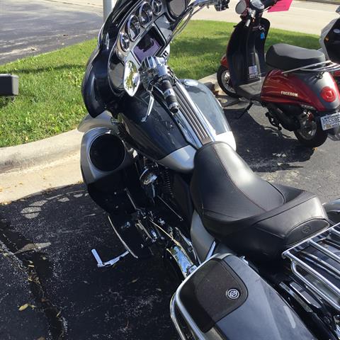 2019 Harley-Davidson CVO™ Street Glide® in Sheboygan, Wisconsin - Photo 8