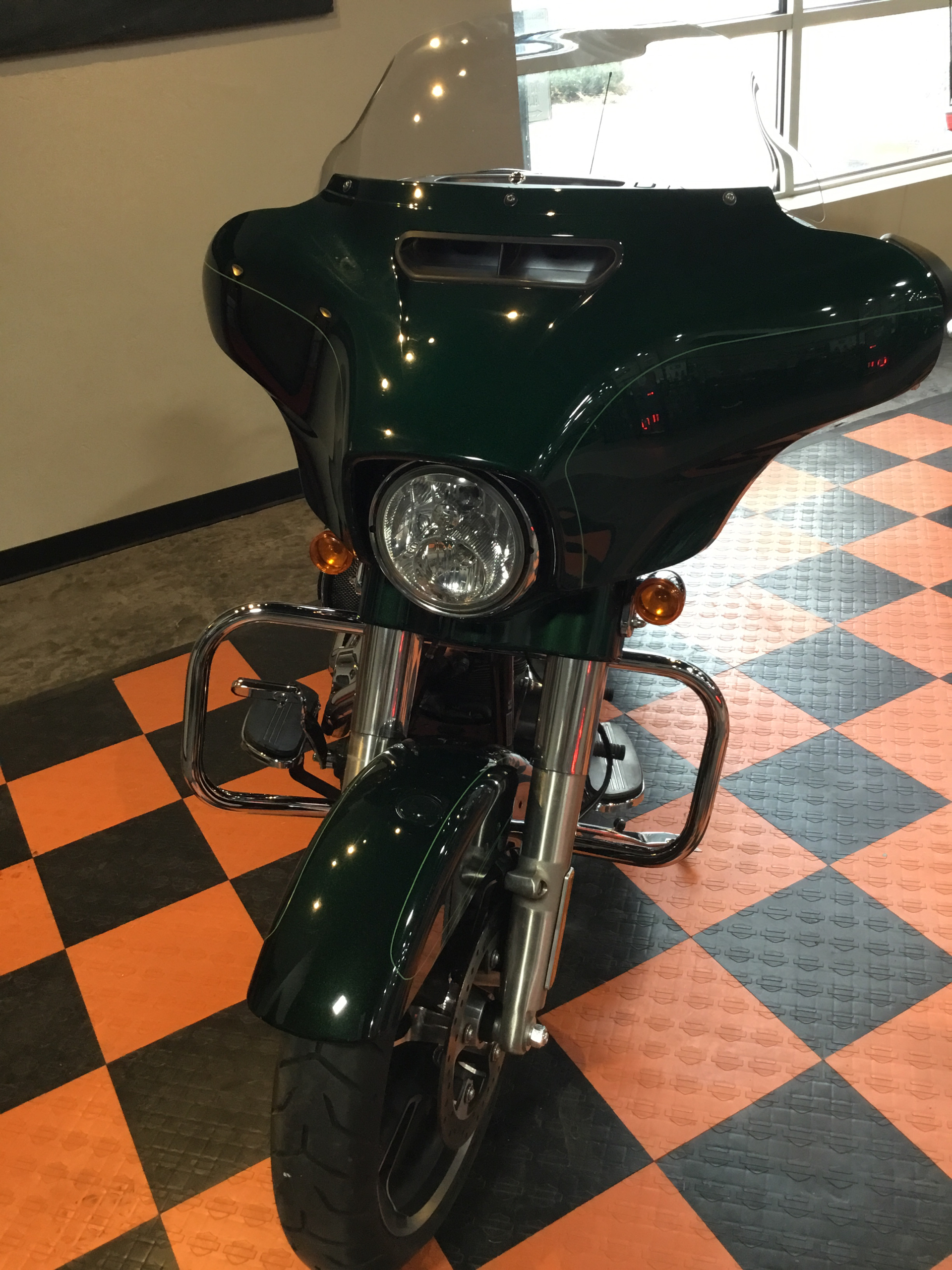 2015 Harley-Davidson Street Glide® Special in Sheboygan, Wisconsin - Photo 2