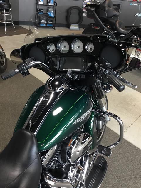 2015 Harley-Davidson Street Glide® Special in Sheboygan, Wisconsin - Photo 6
