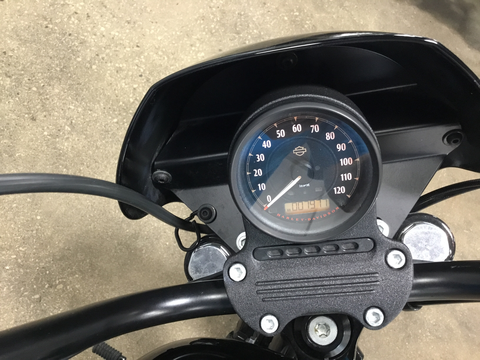 2018 HARLEY-DAVIDSON XL1200 Iron in Sheboygan, Wisconsin - Photo 15