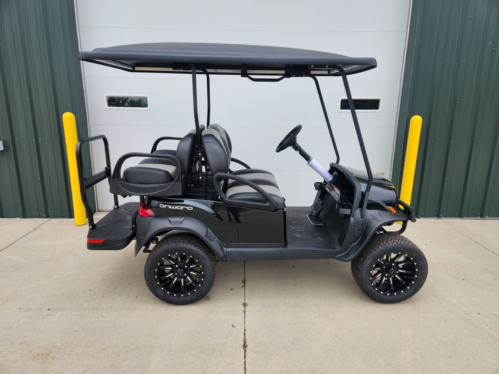 2025 Club Car Onward Lifted 4 Passenger Gas in Devils Lake, North Dakota