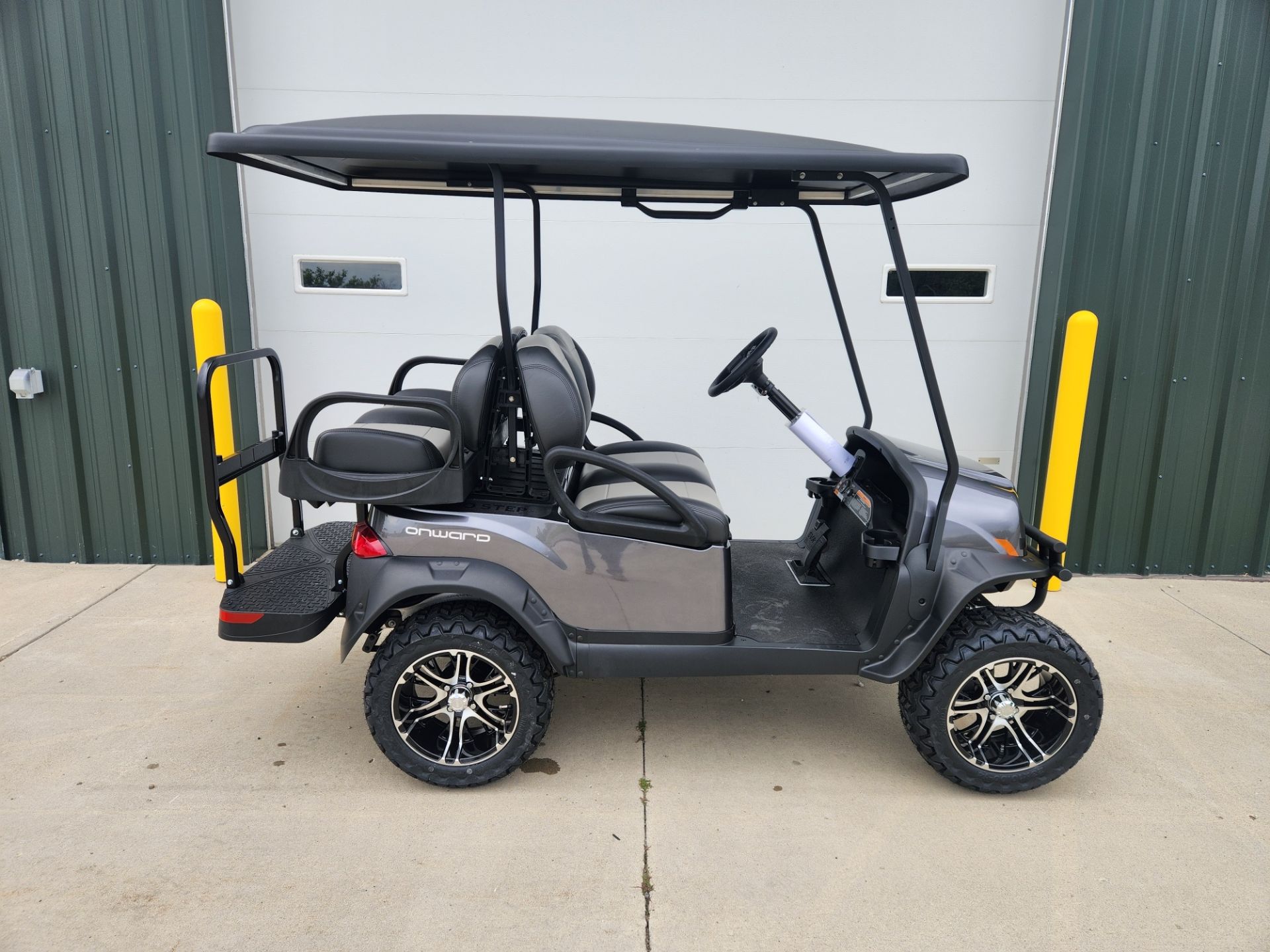 2025 Club Car Onward Lifted 4 Passenger Gas in Devils Lake, North Dakota